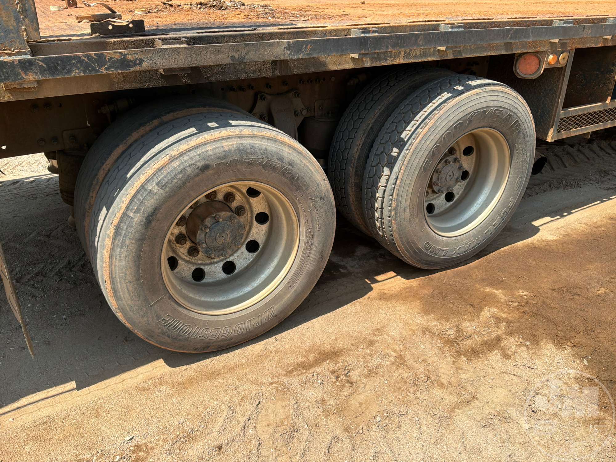 2005 Freightliner COLUMBIA