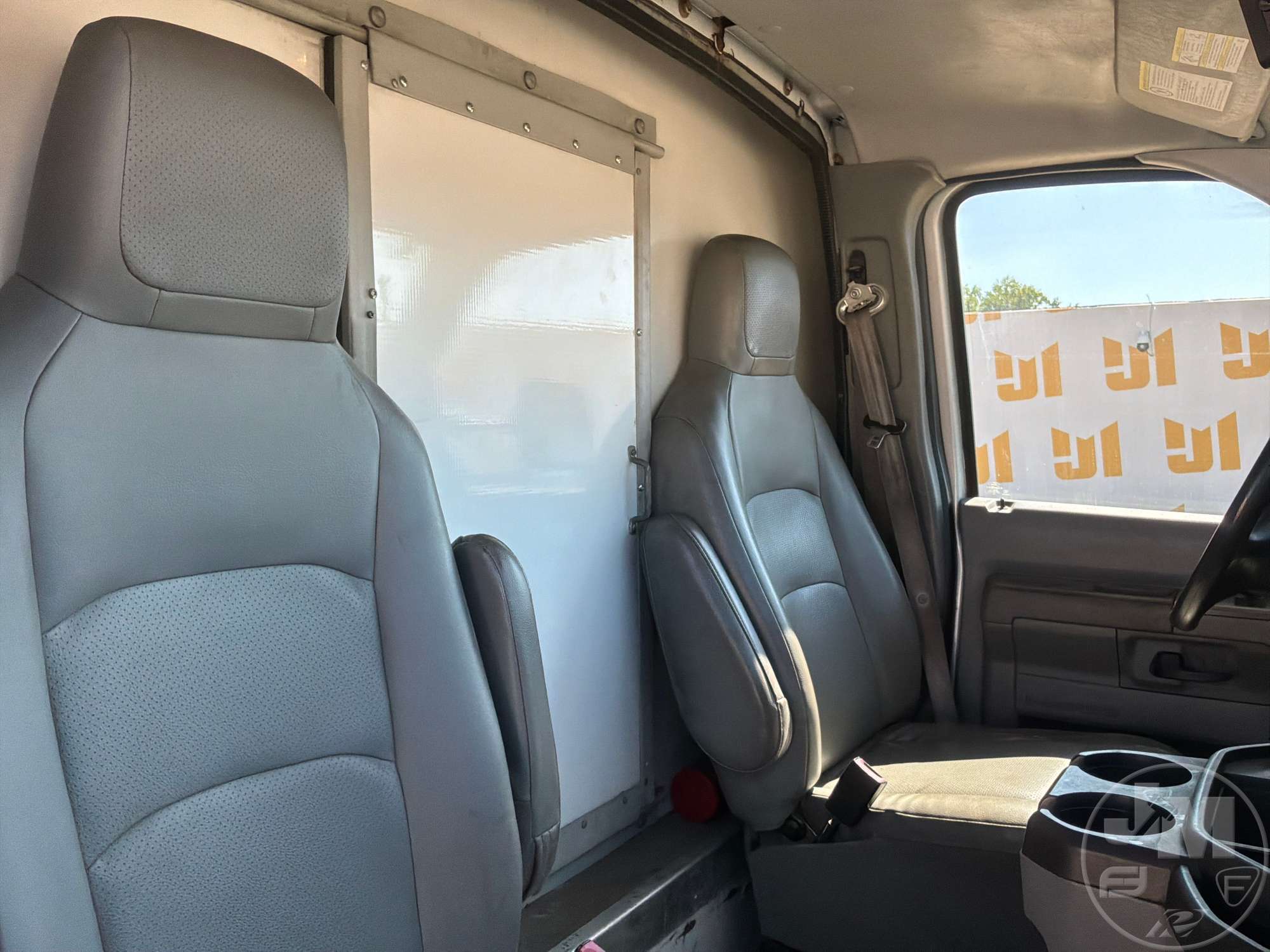 2016 Ford E-450