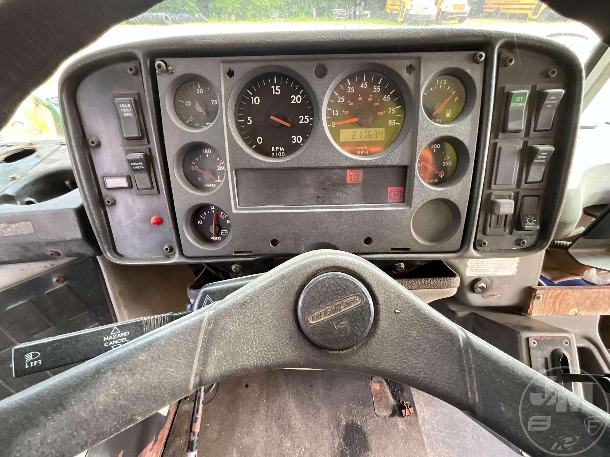 2001 Freightliner FS 65 CHASSIS