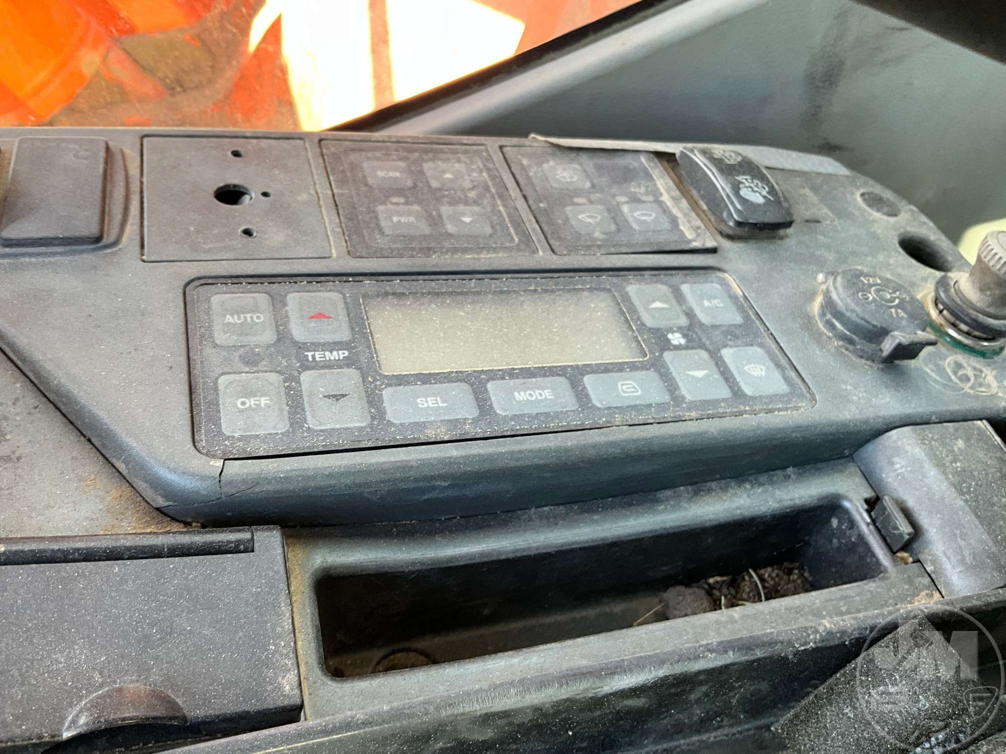 2013 Doosan DX420LC-3