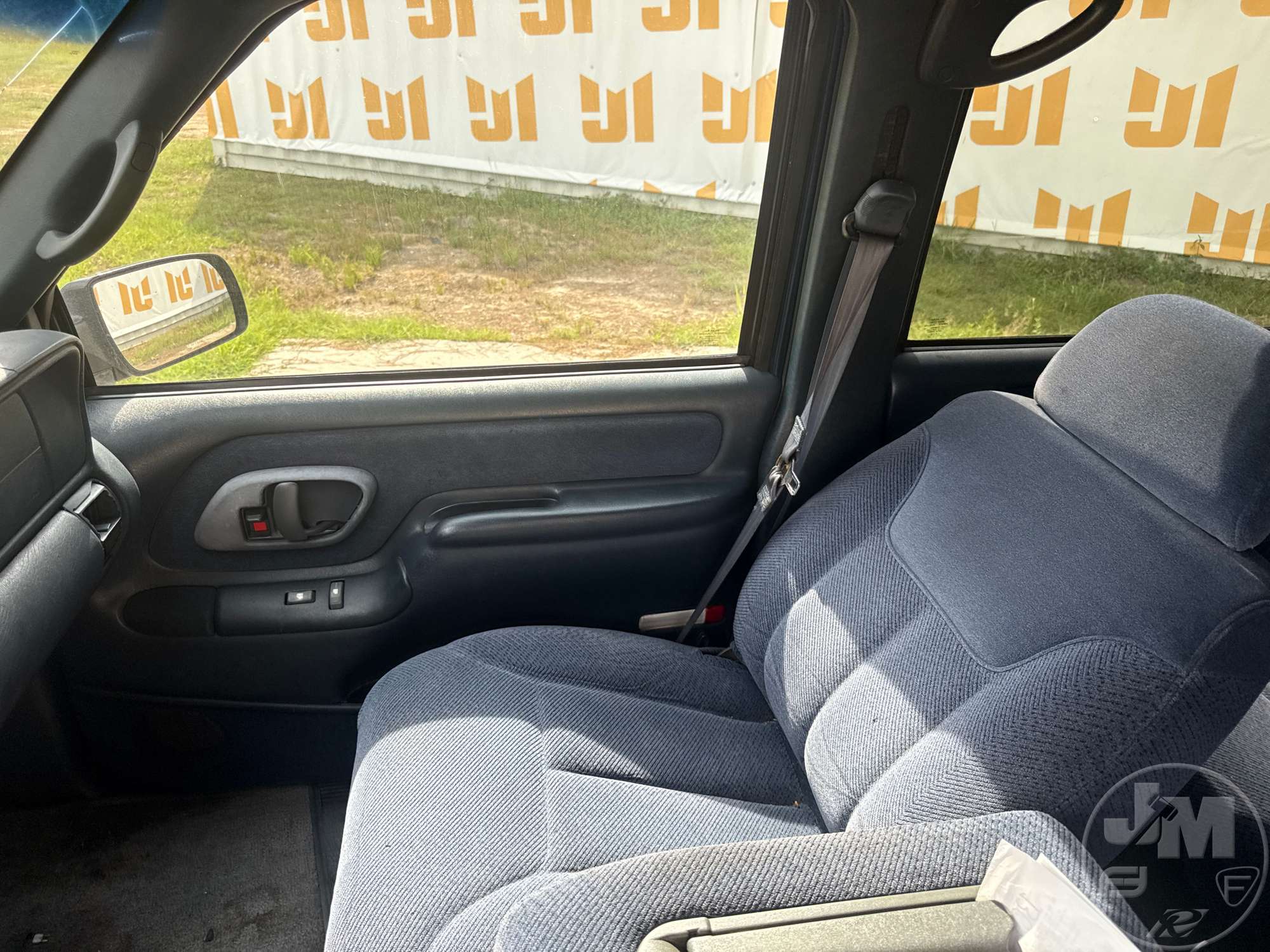 1999 Chevrolet TAHOE