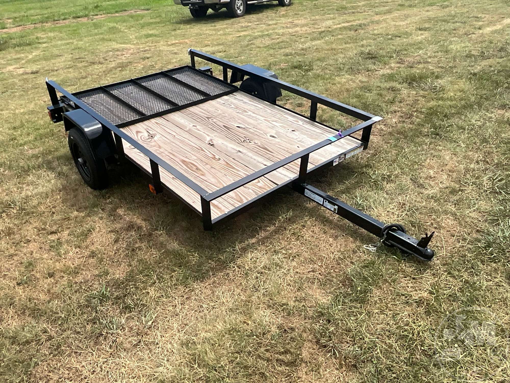 2027 TRIPLE CROWN TRAILERS, INC LD5X8S10O
