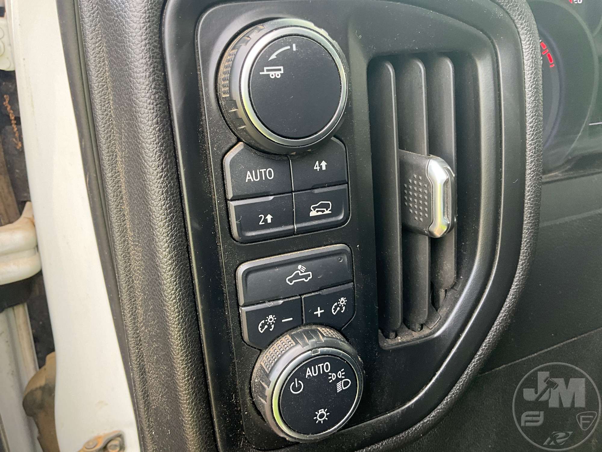 2019 Chevrolet SILVERADO
