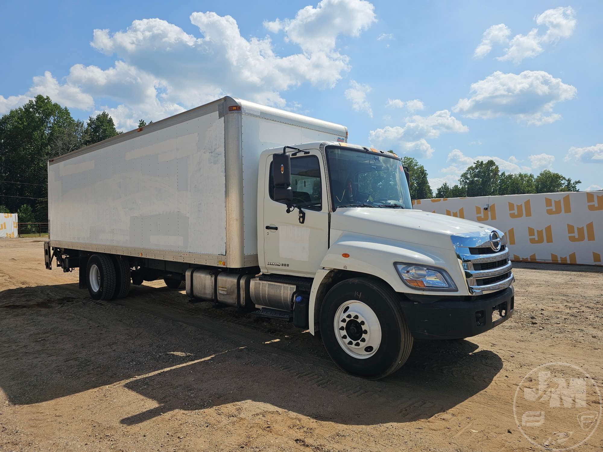 2012 Hino CONVENTIONAL TYPE TRUCK