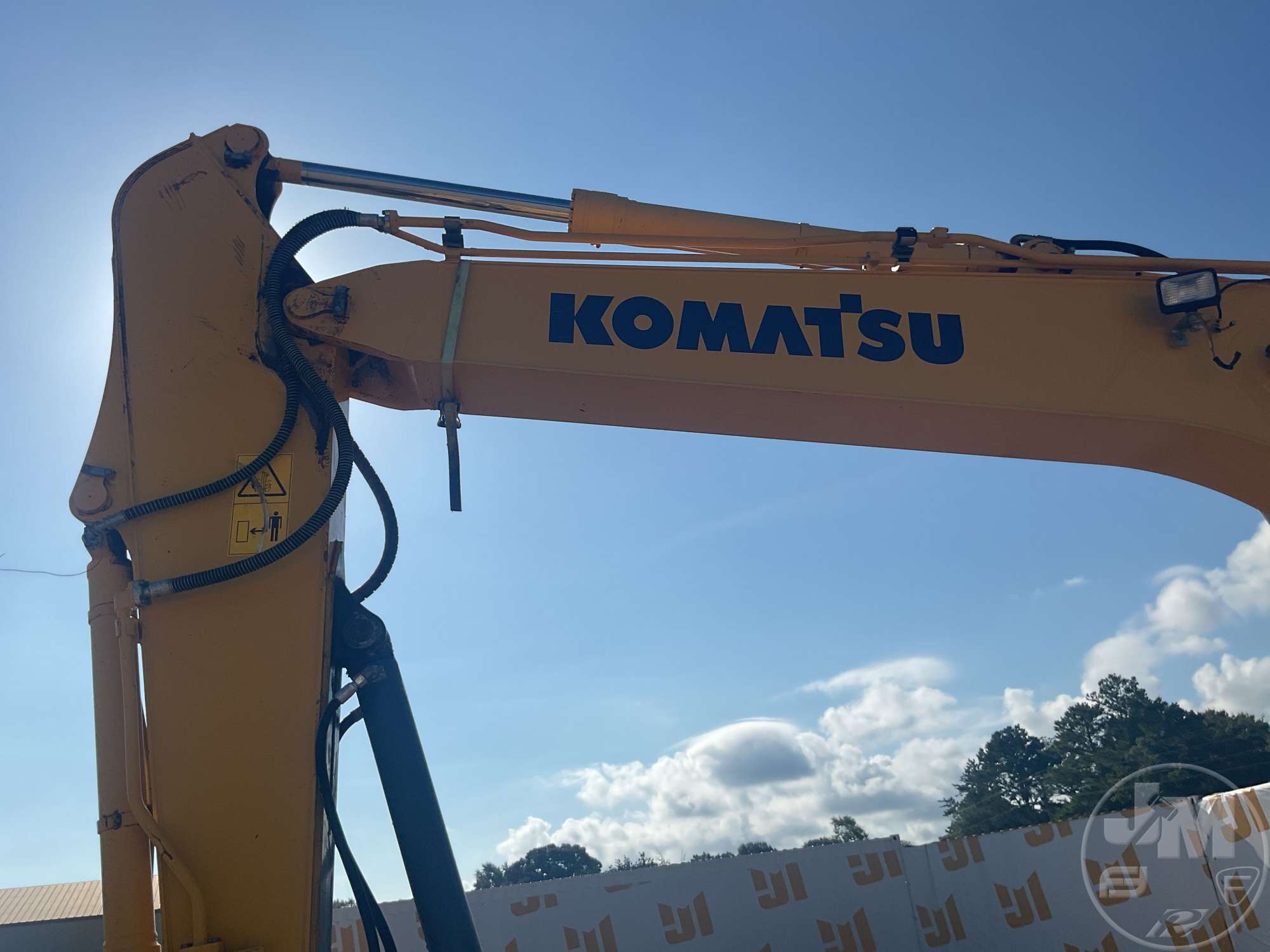 2017 Komatsu PC170LC-11
