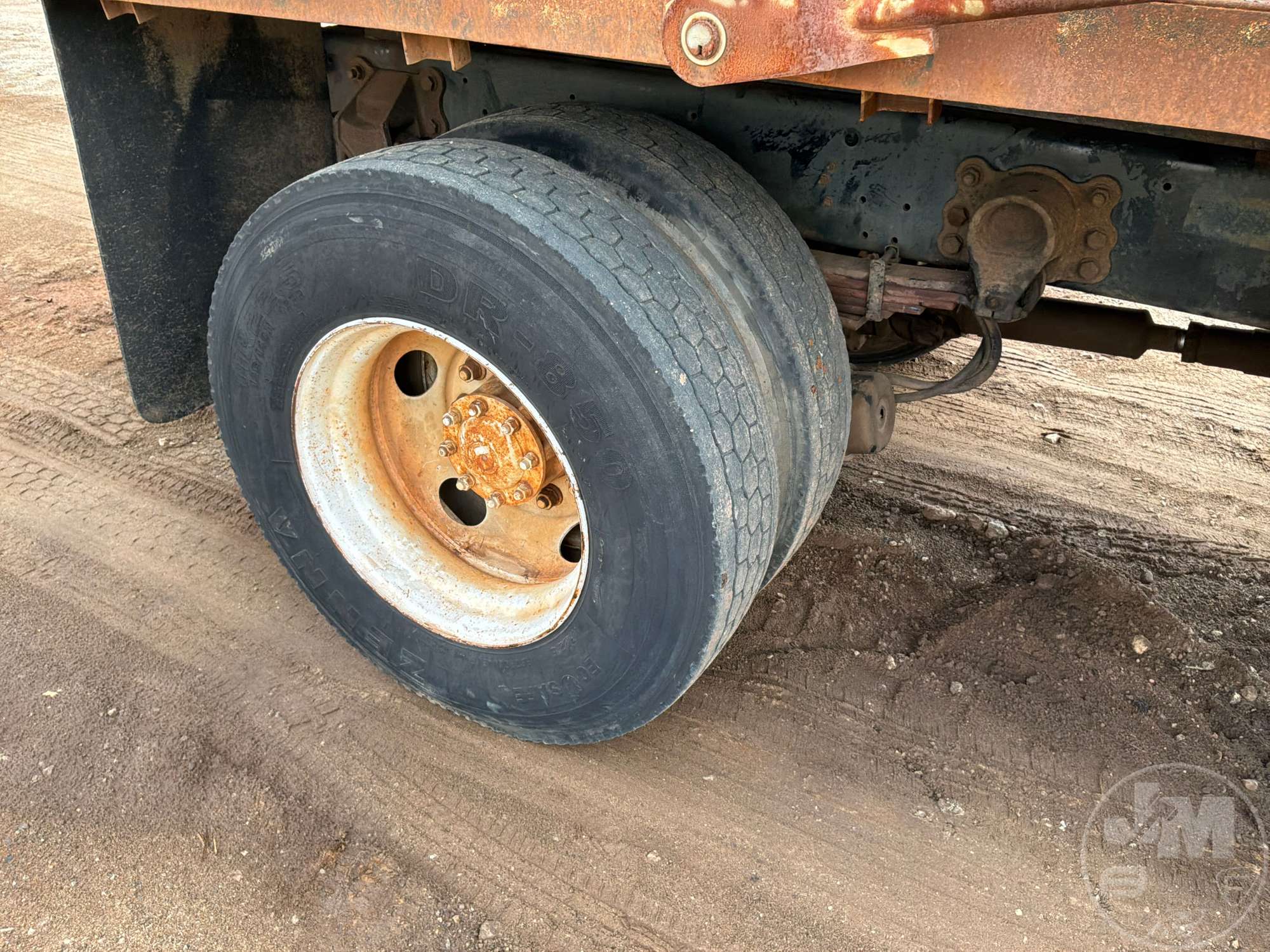 2000 Ford F-750