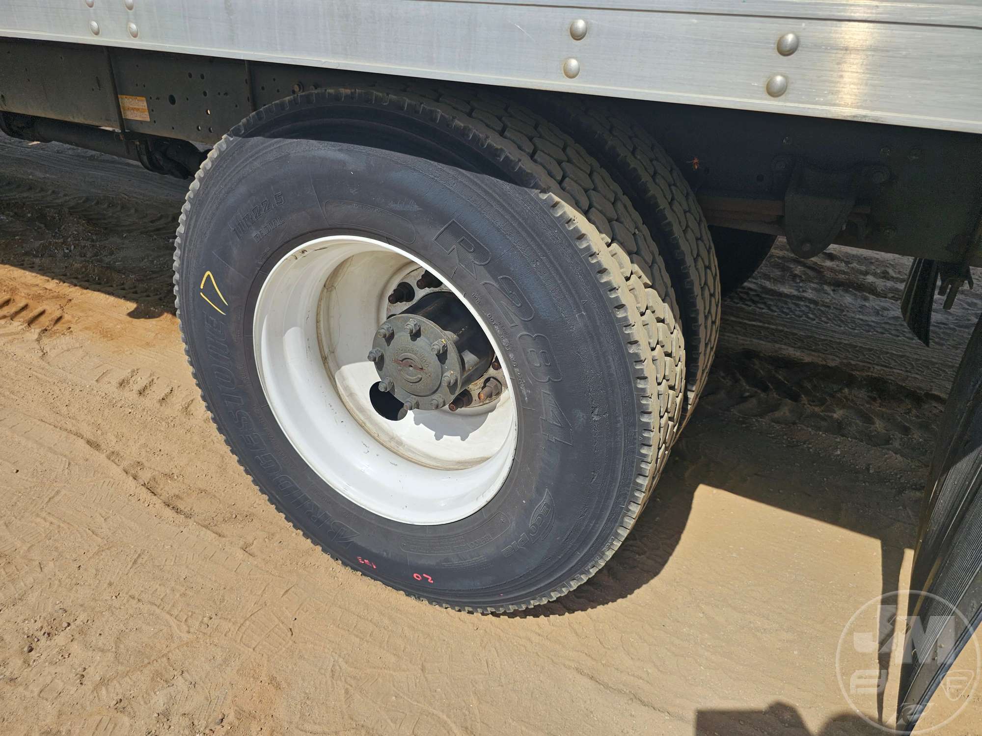 2012 Hino CONVENTIONAL TYPE TRUCK