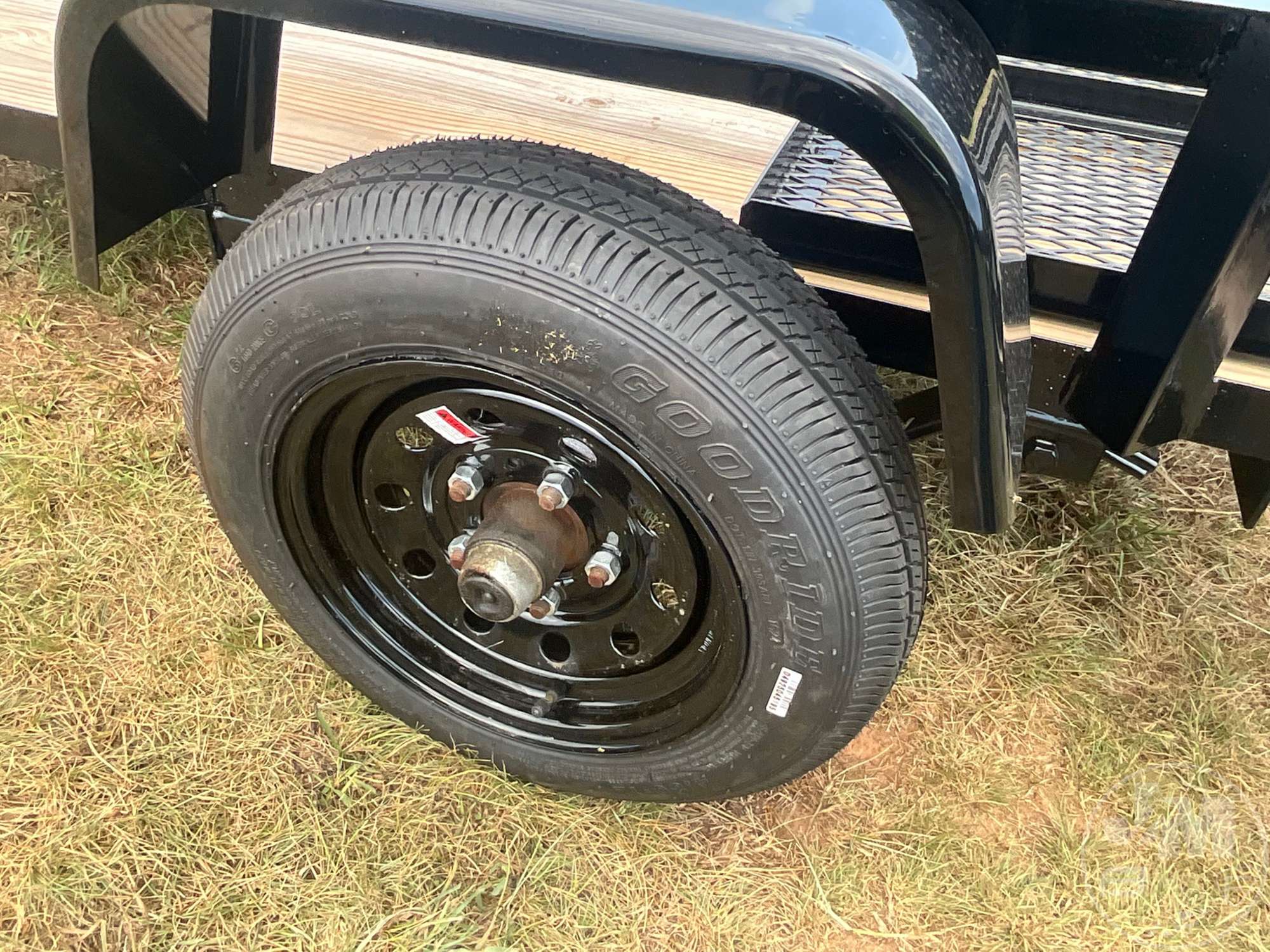 2027 TRIPLE CROWN TRAILERS, INC LD5X8S10O