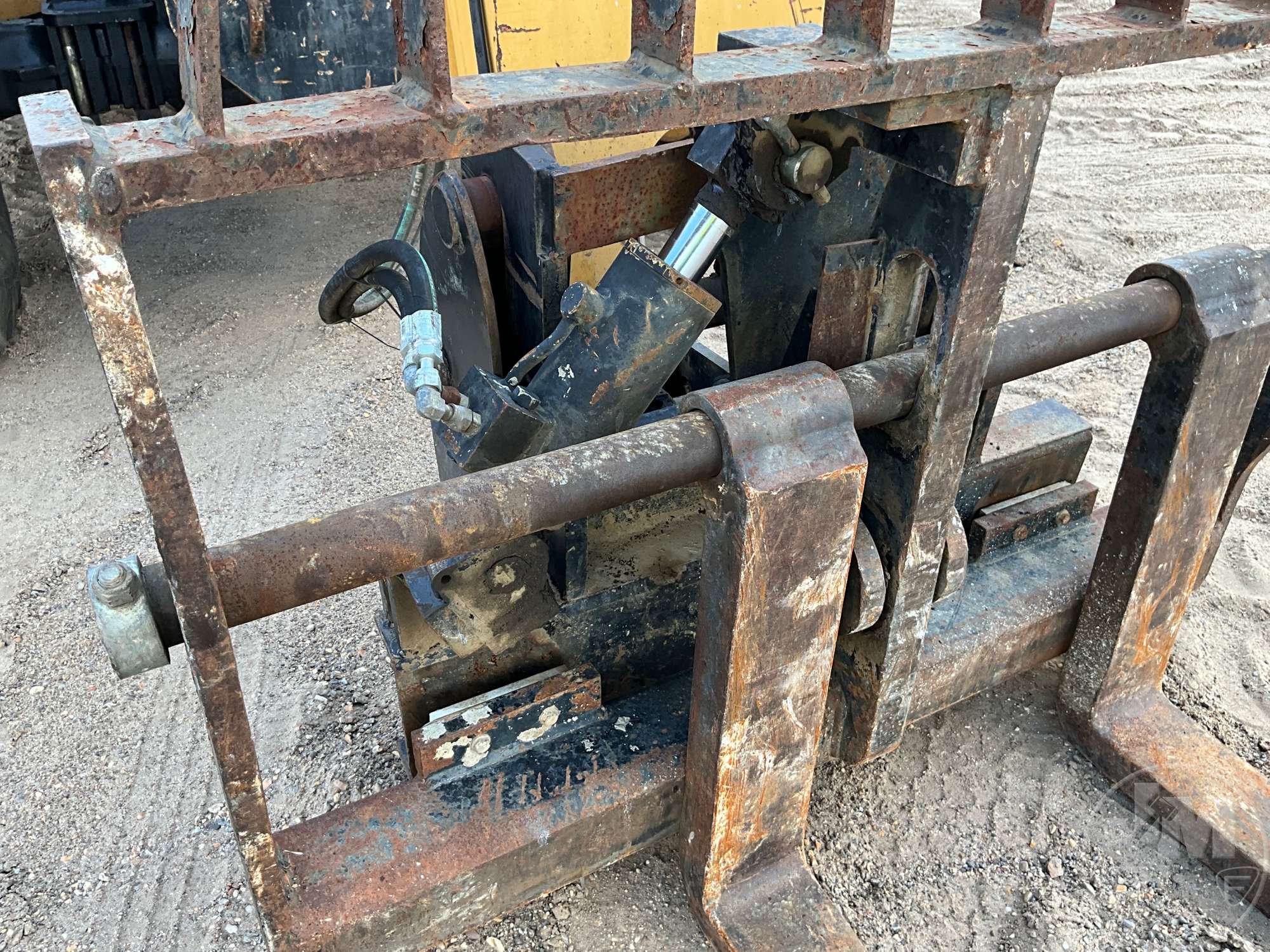 2009 Caterpillar TL943