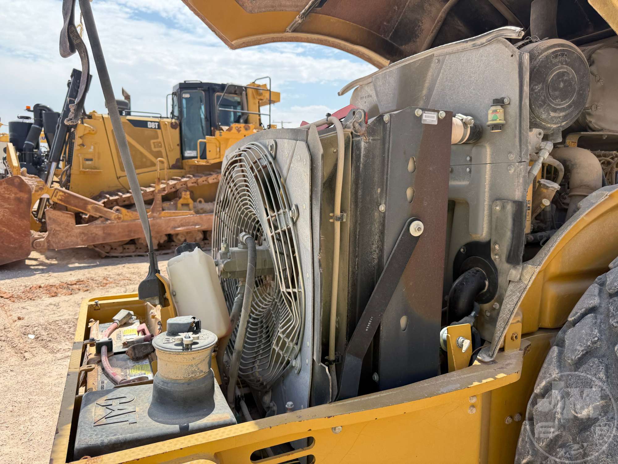 2011 Caterpillar CS56