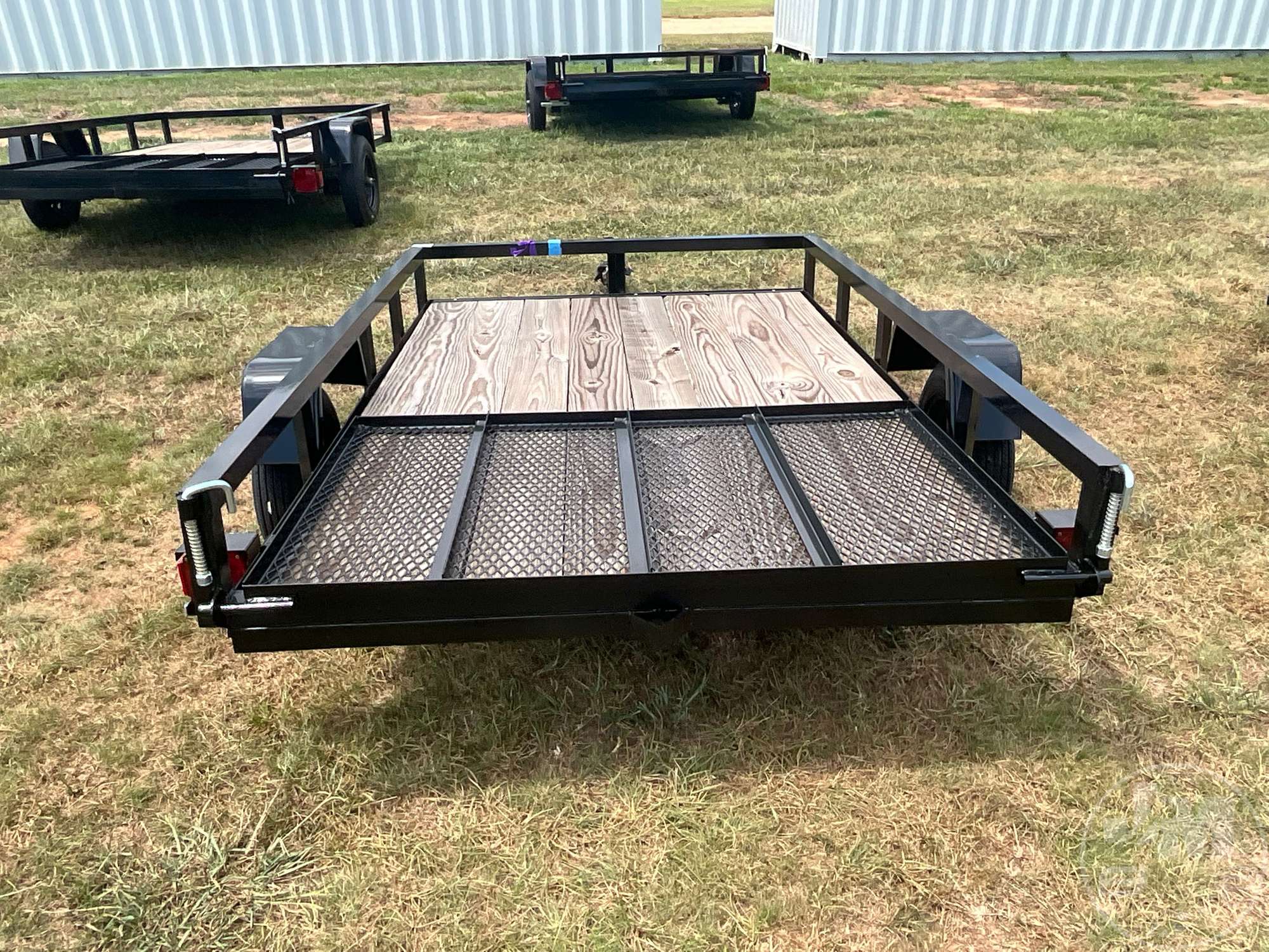 2027 TRIPLE CROWN TRAILERS, INC LD5X8S10O
