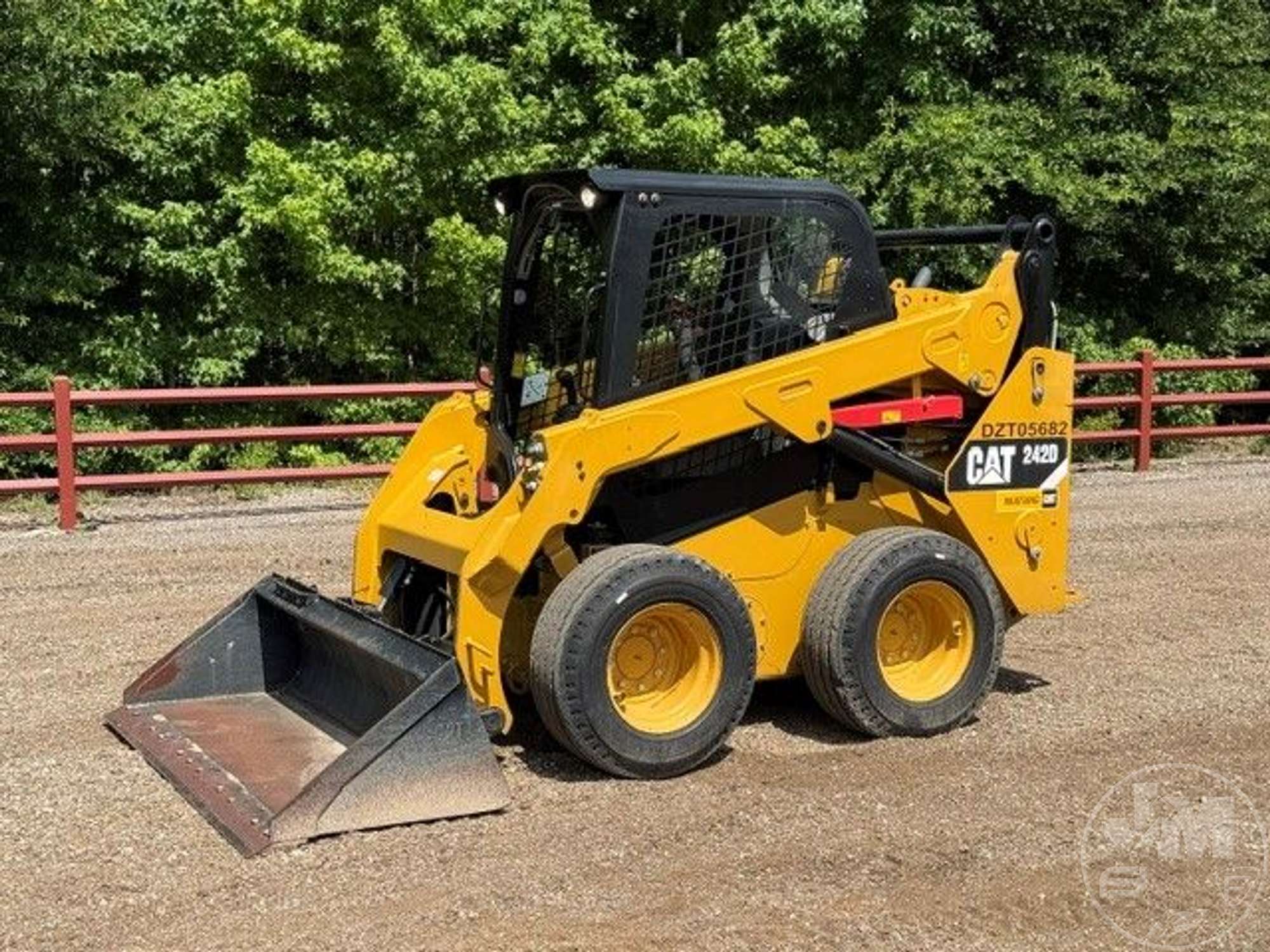 Photo of 2020 Caterpillar 242D