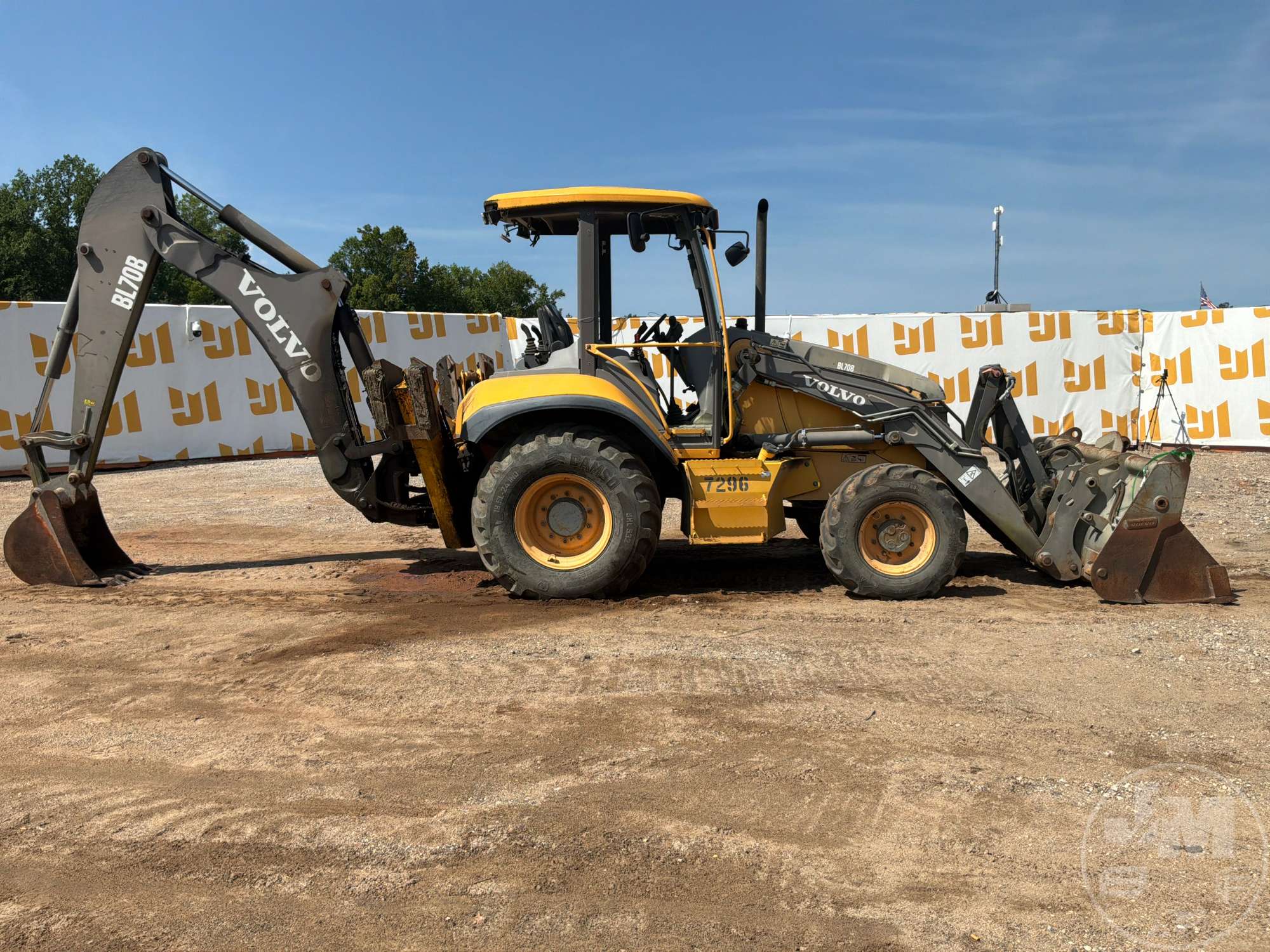 2014 Volvo BL70B