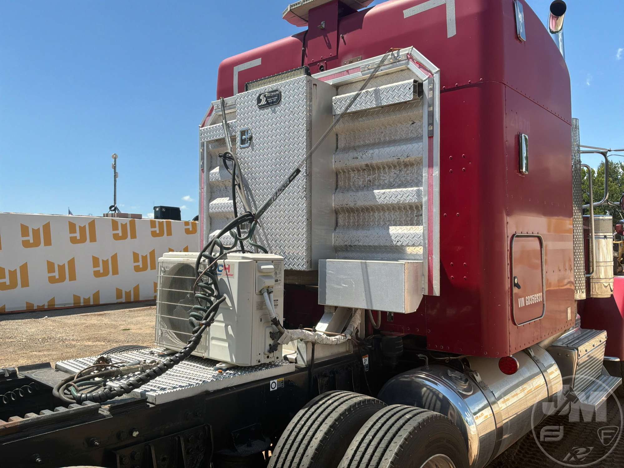 2016 Peterbilt 389
