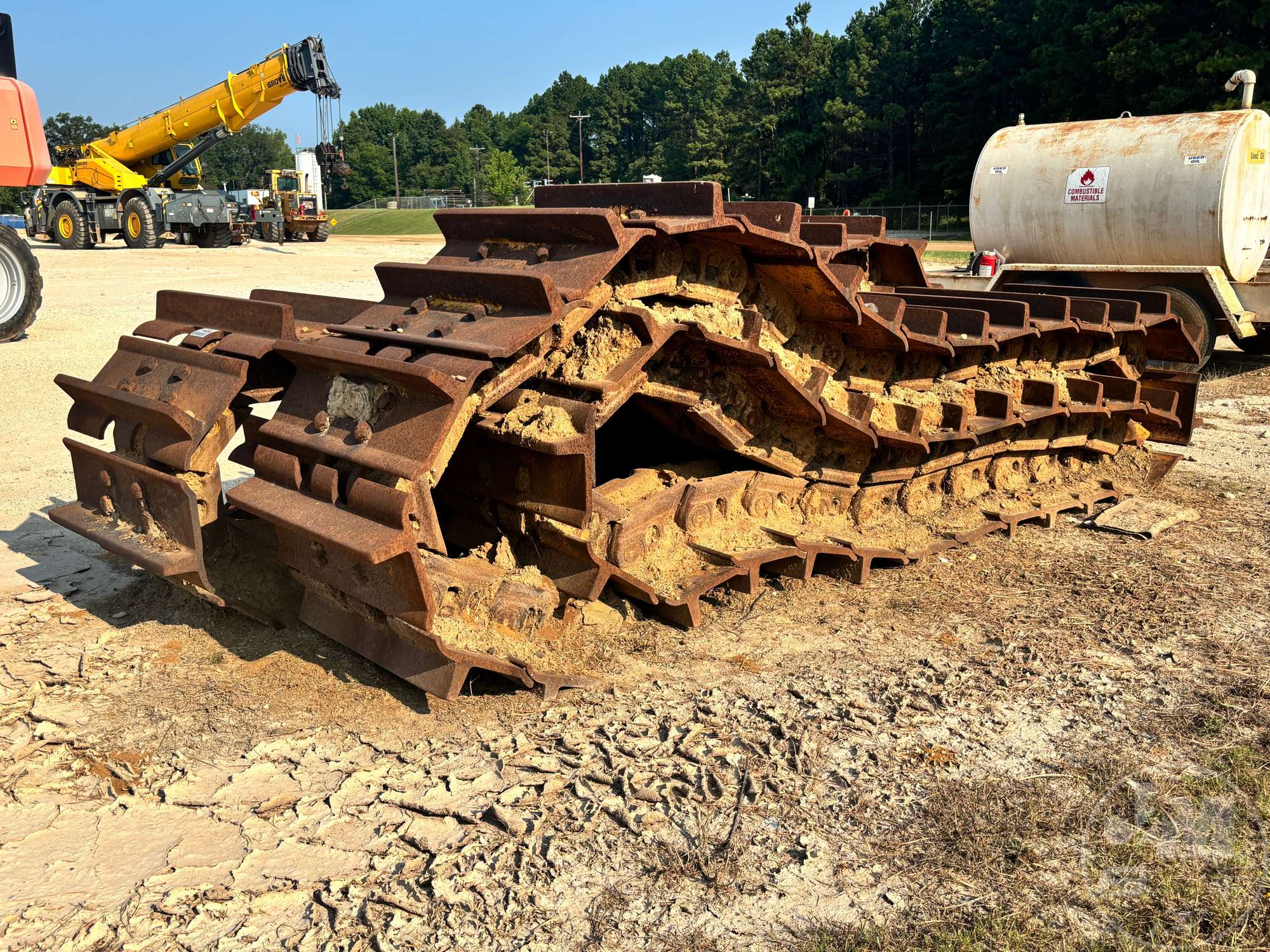  Caterpillar 28 INCH TRACKS TO FIT D10T