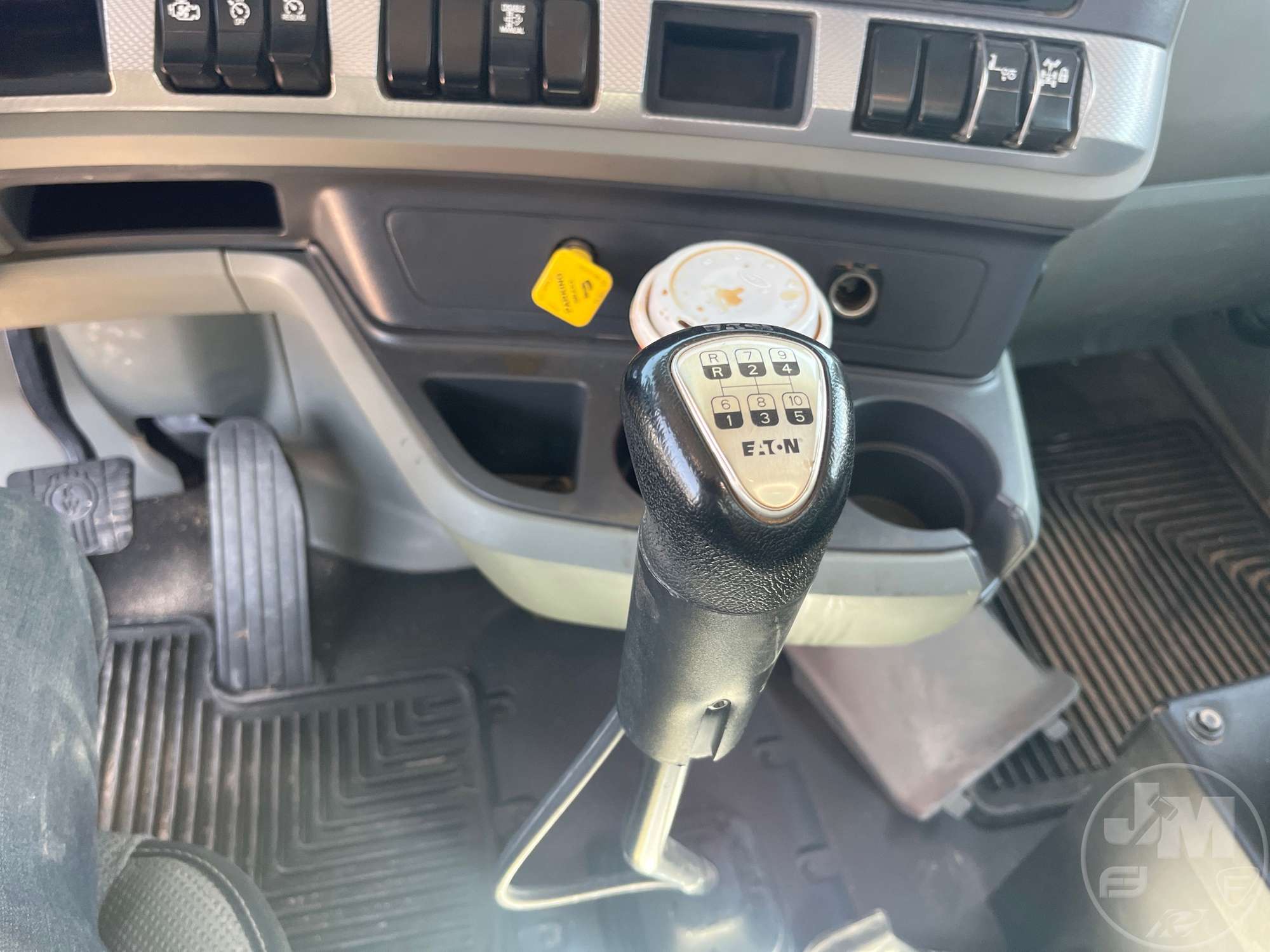 2021 Kenworth T880