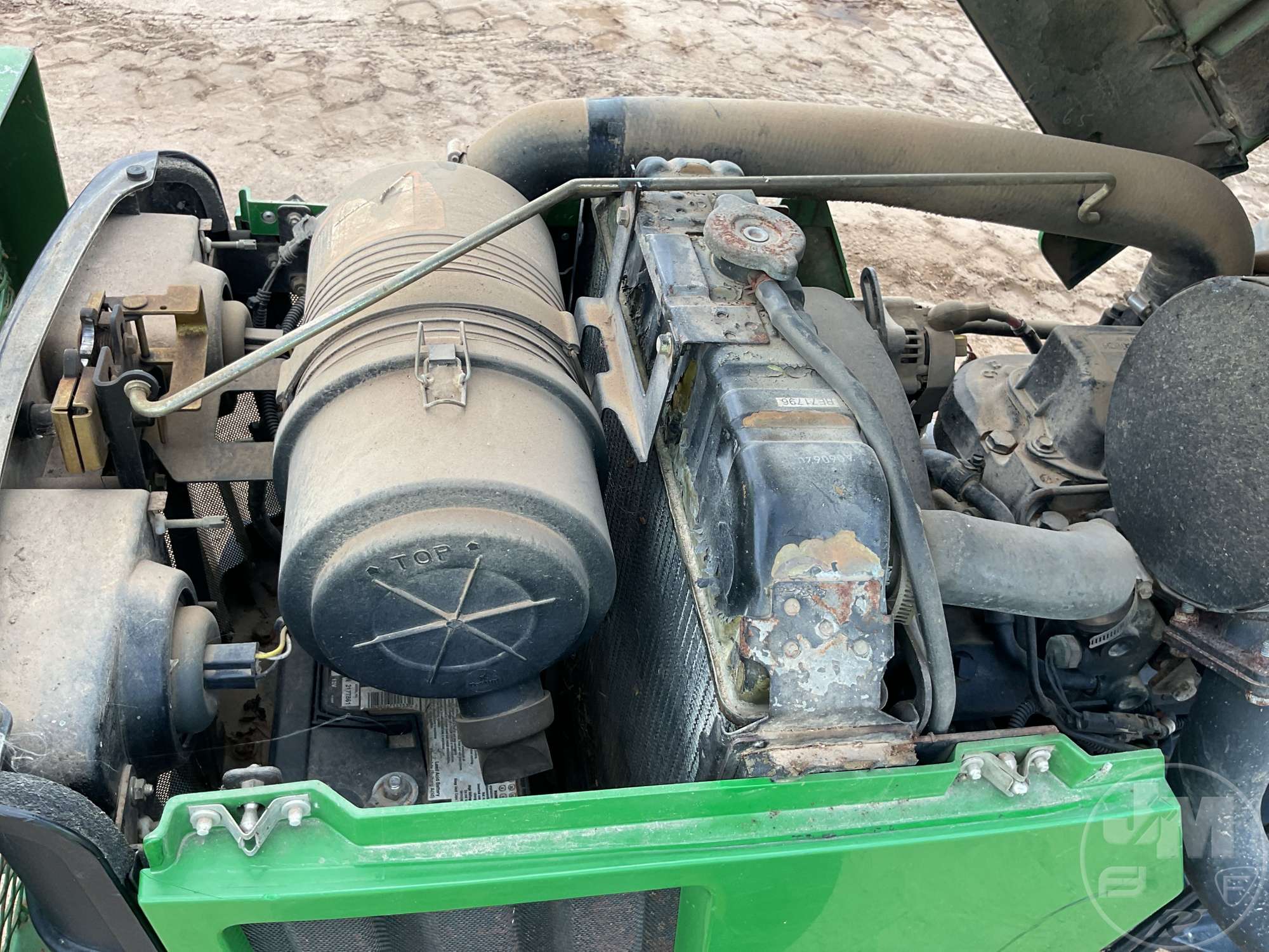 0 John Deere 5105
