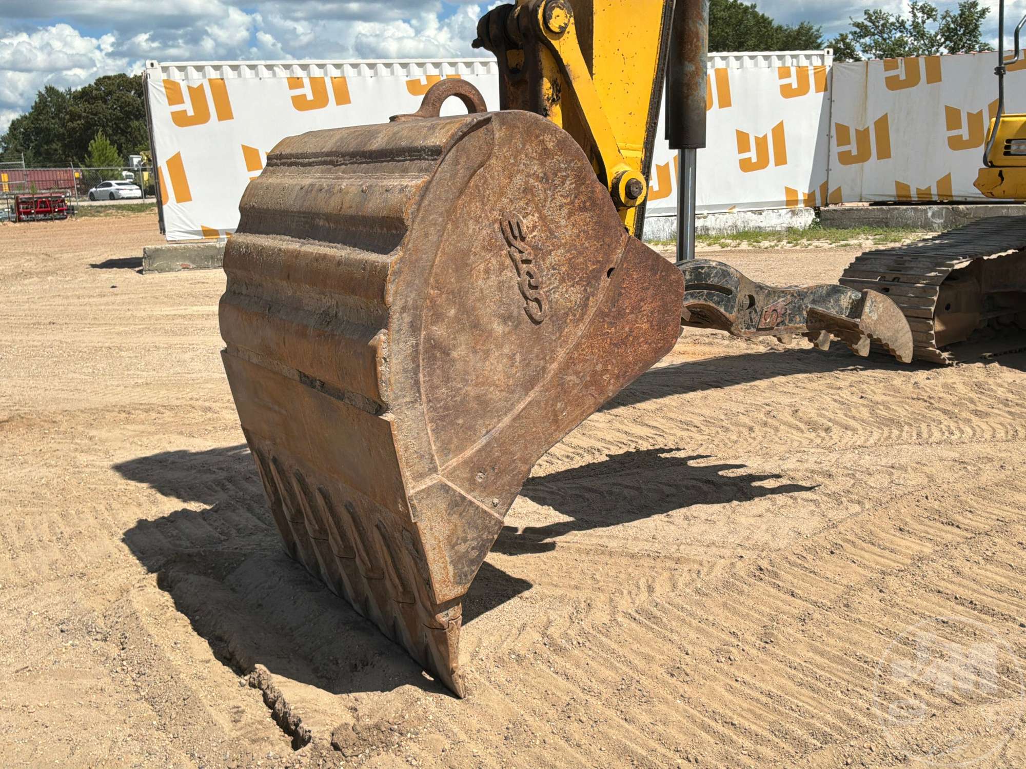 2019 Komatsu PC210LC-11