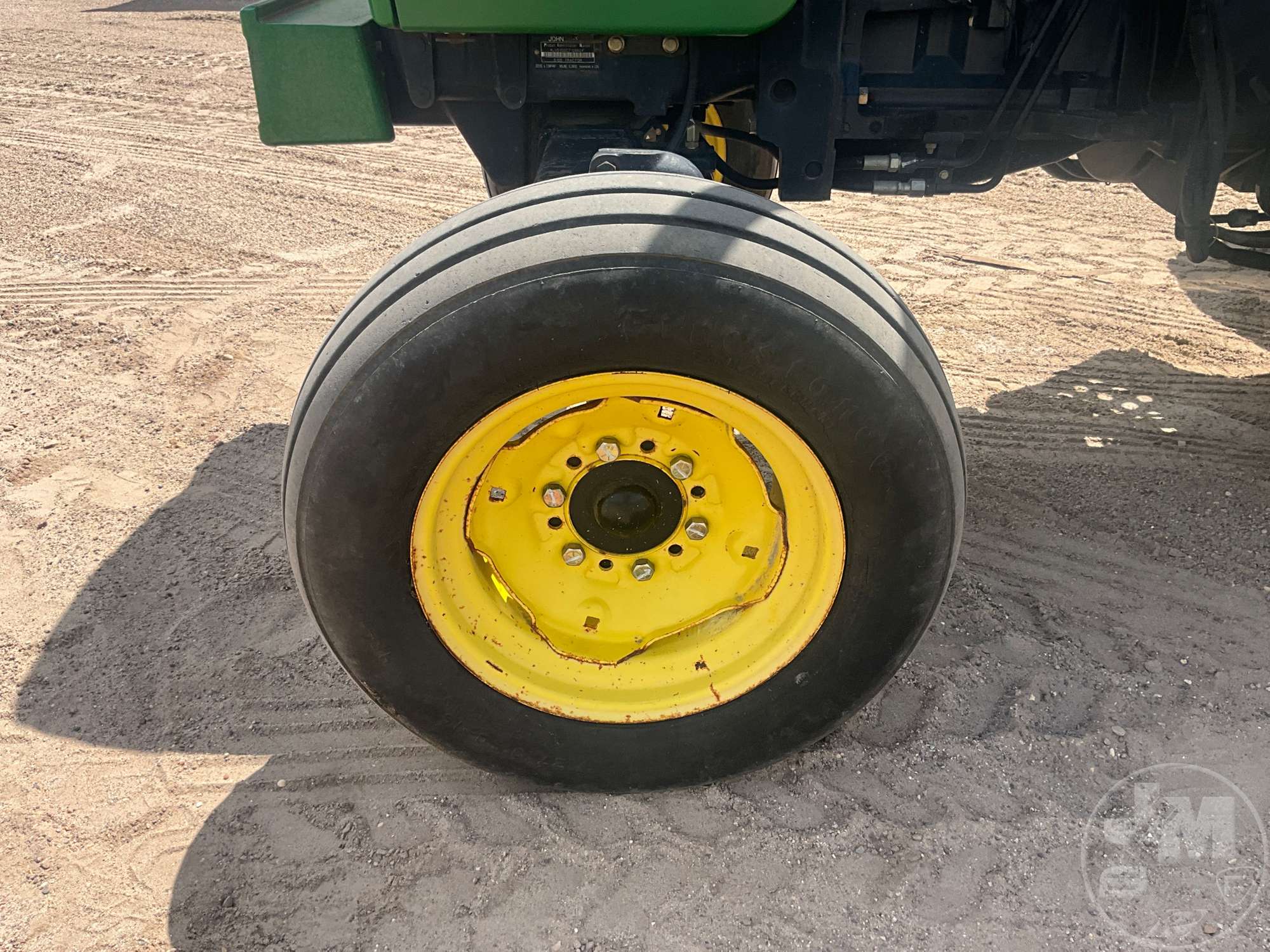 0 John Deere 5105