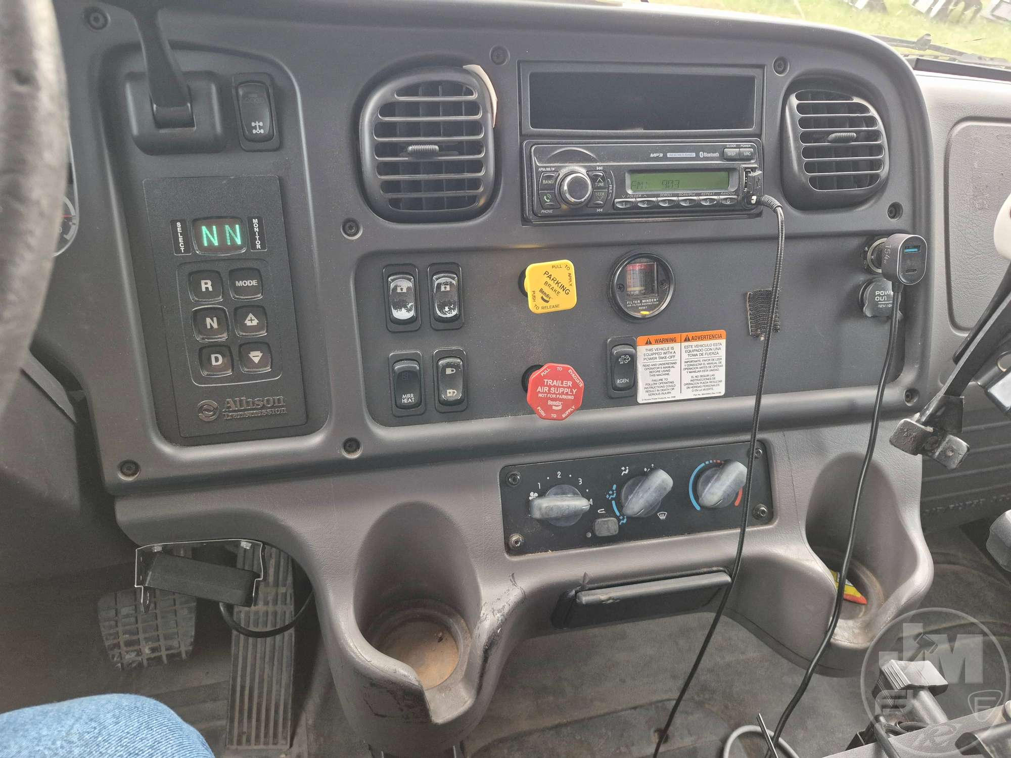 2016 Freightliner M2