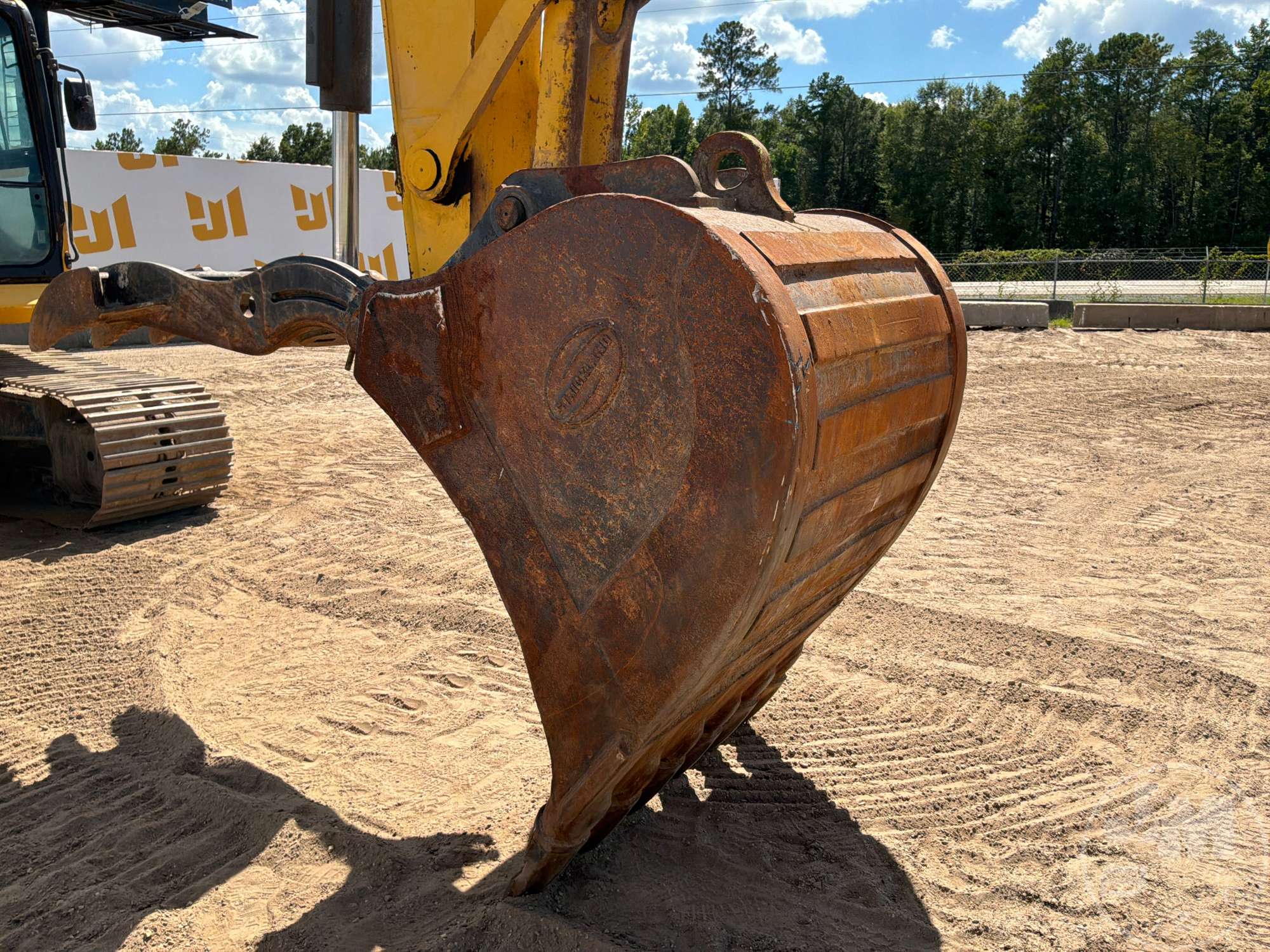 2019 Komatsu PC210LC-11