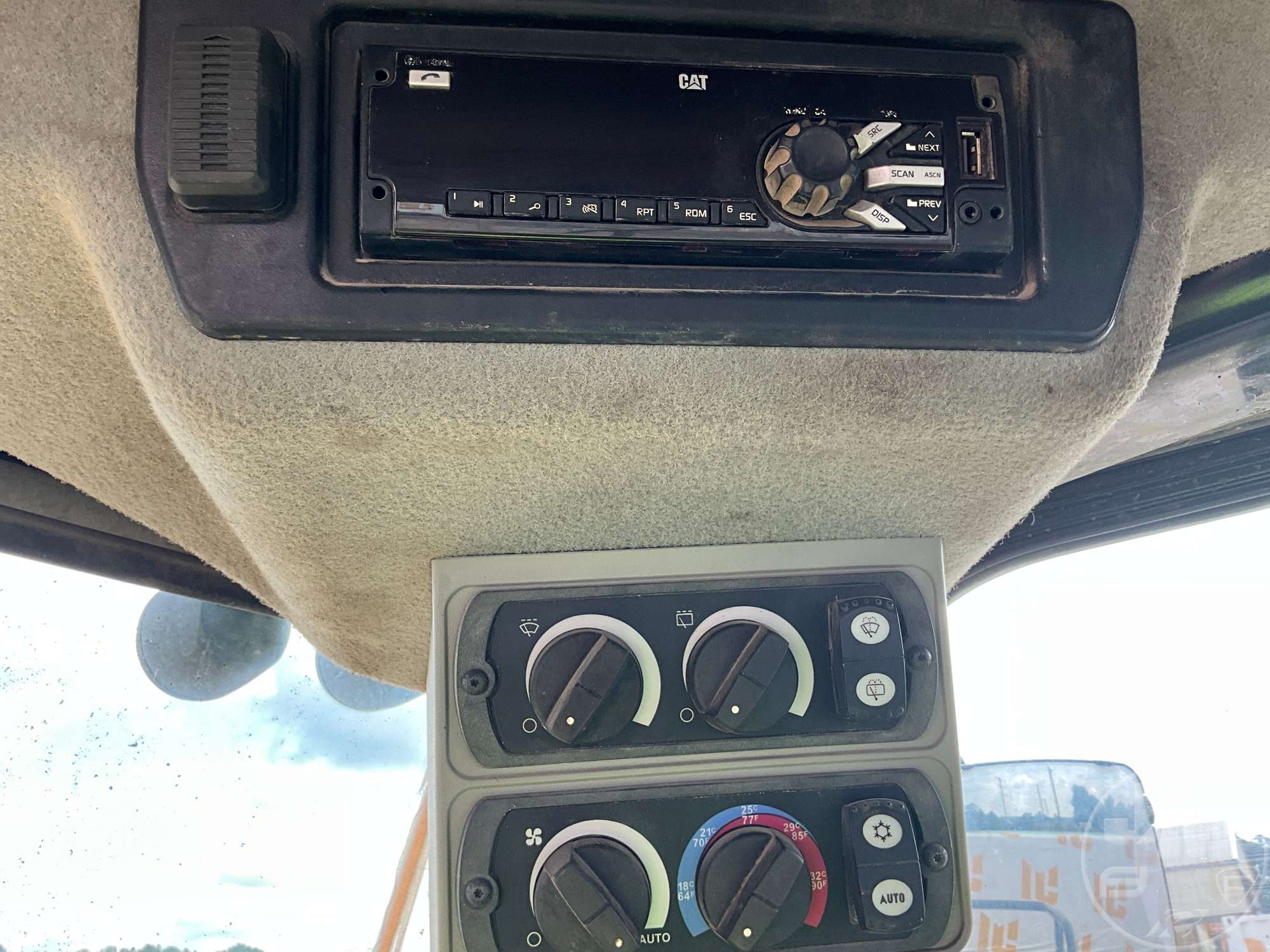 2015 Caterpillar 962M