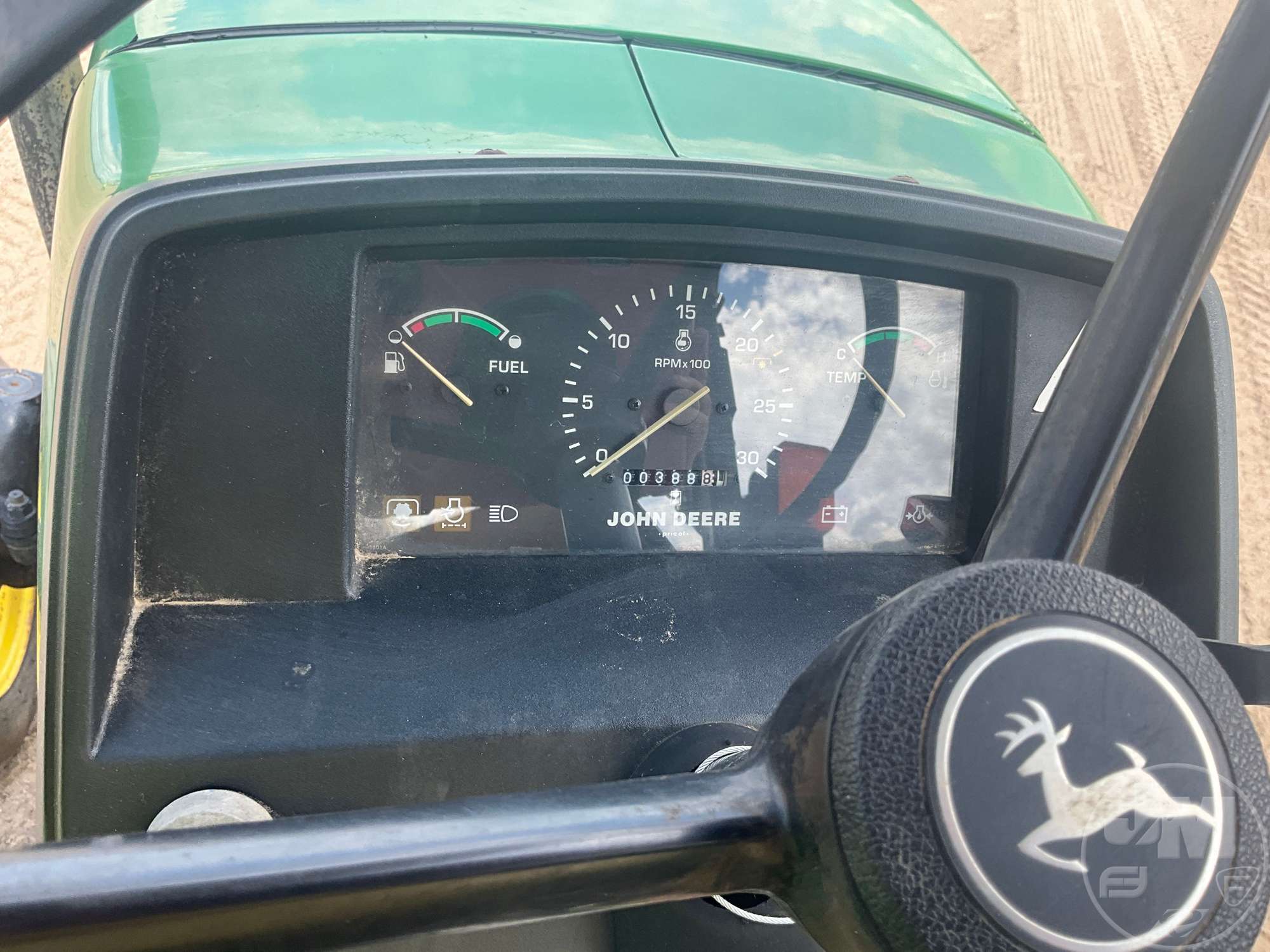 0 John Deere 5105