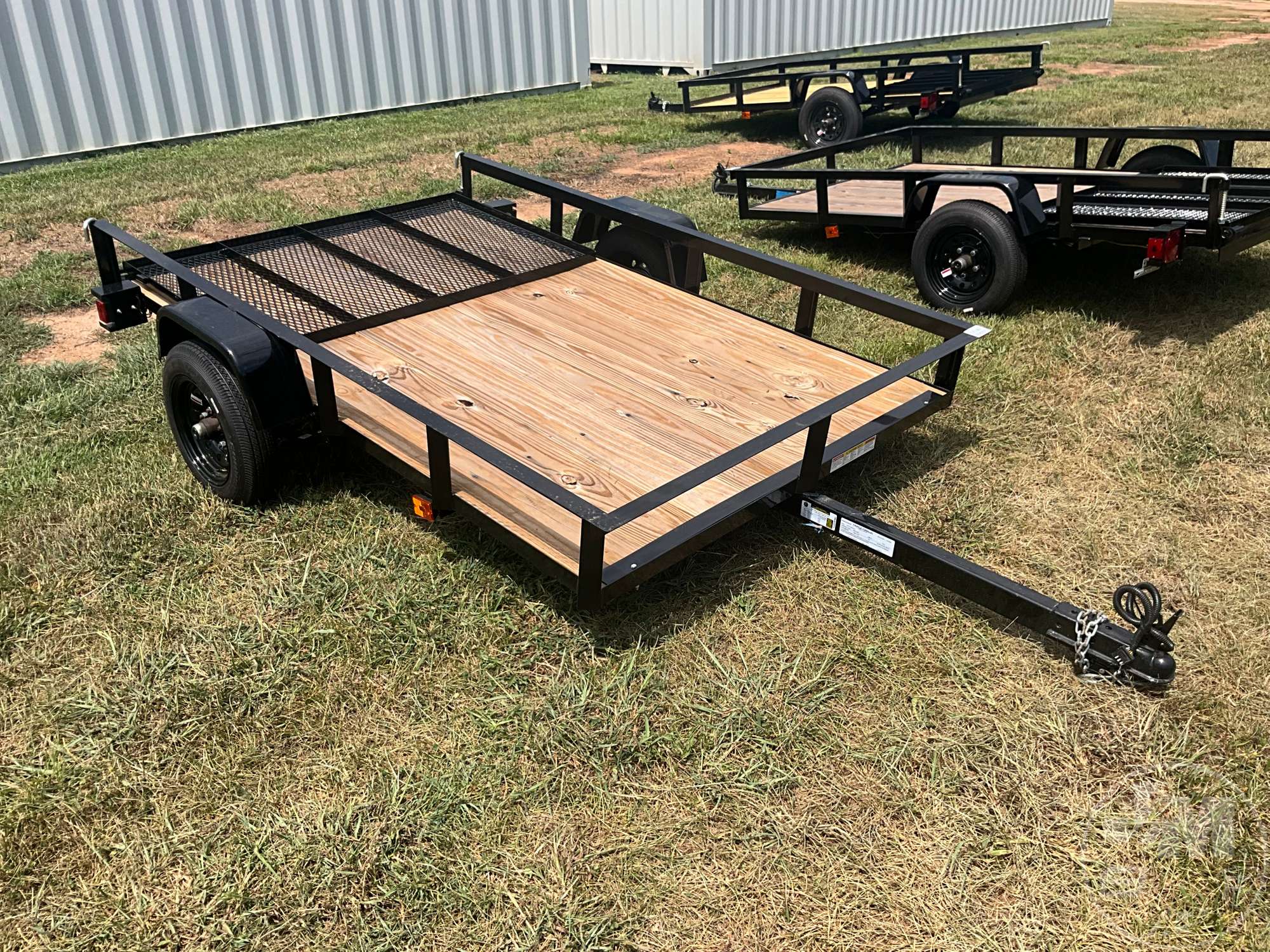 2027 TRIPLE CROWN TRAILERS, INC LD5X8S10O