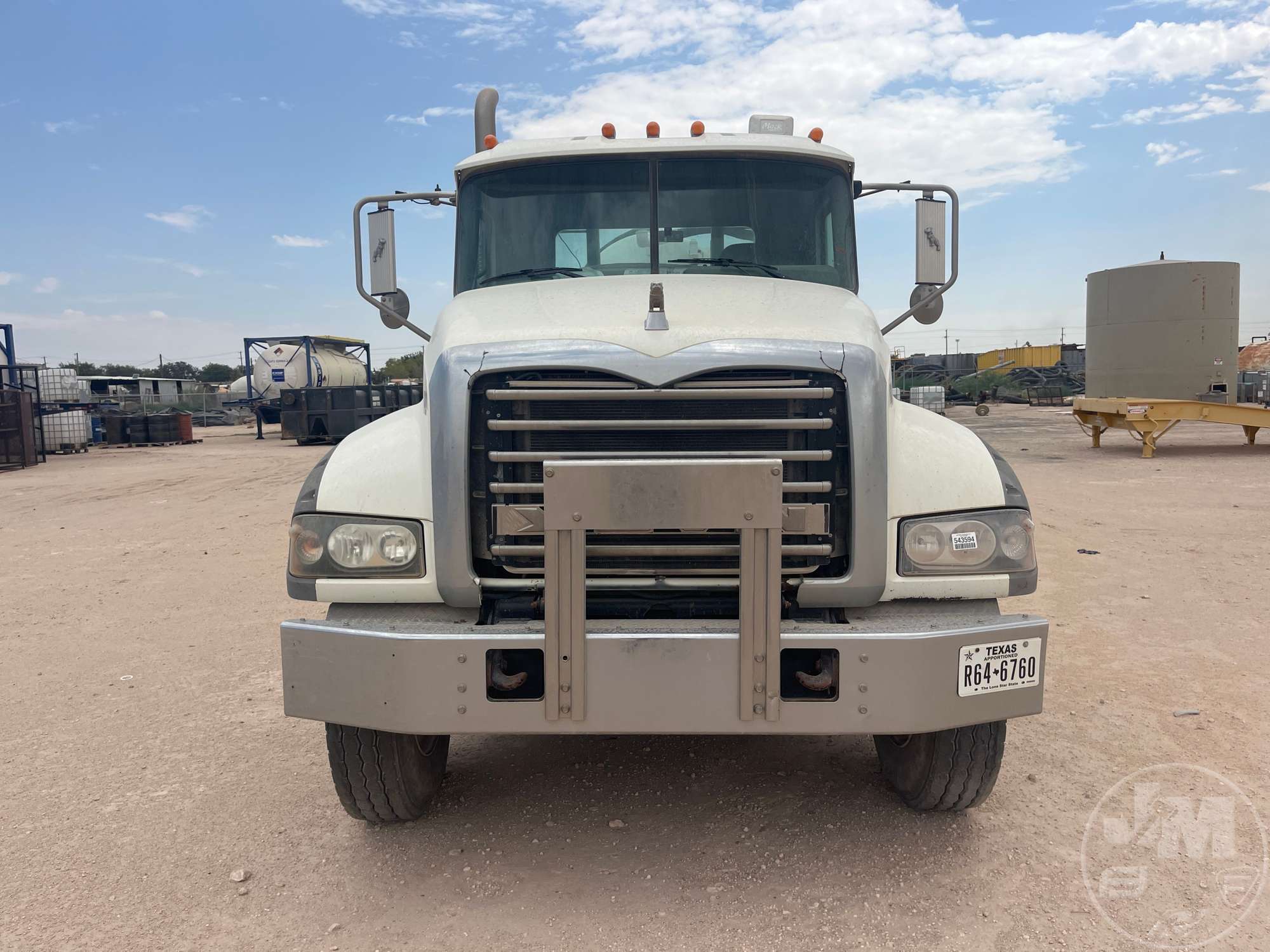 2013 Mack GU713