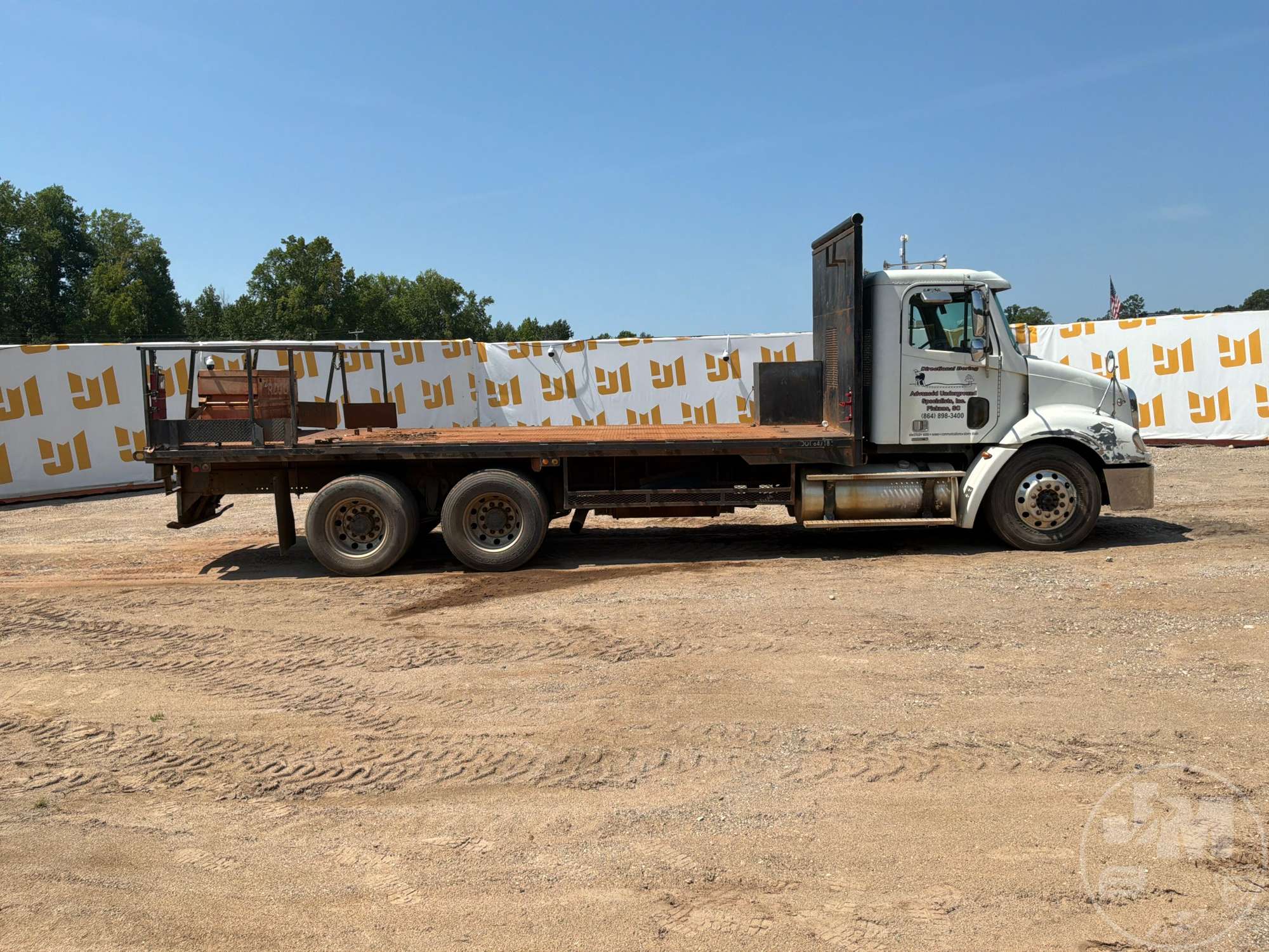 2005 Freightliner COLUMBIA