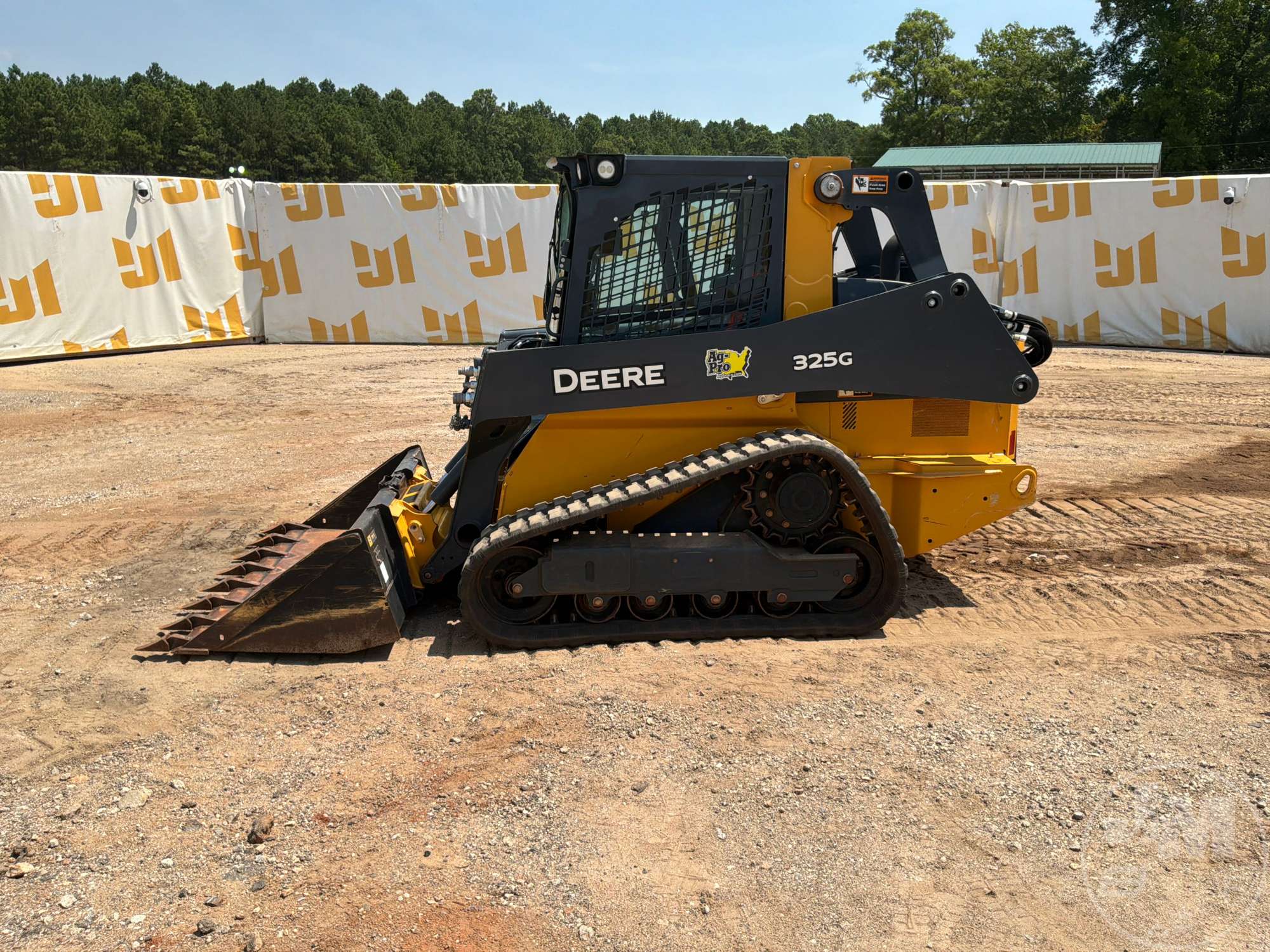 2024 John Deere 325G