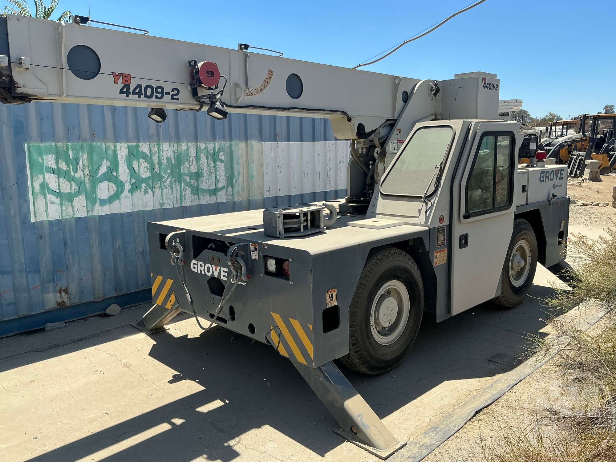 2017 Grove YB 4408-2