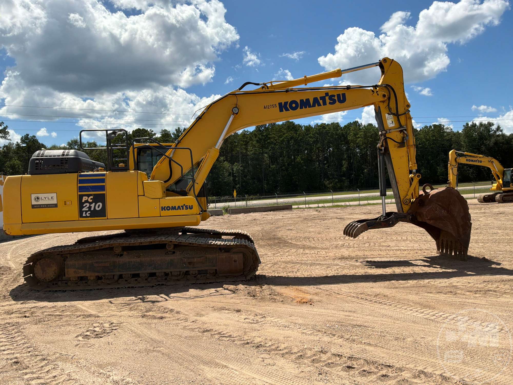 2019 Komatsu PC210LC-11