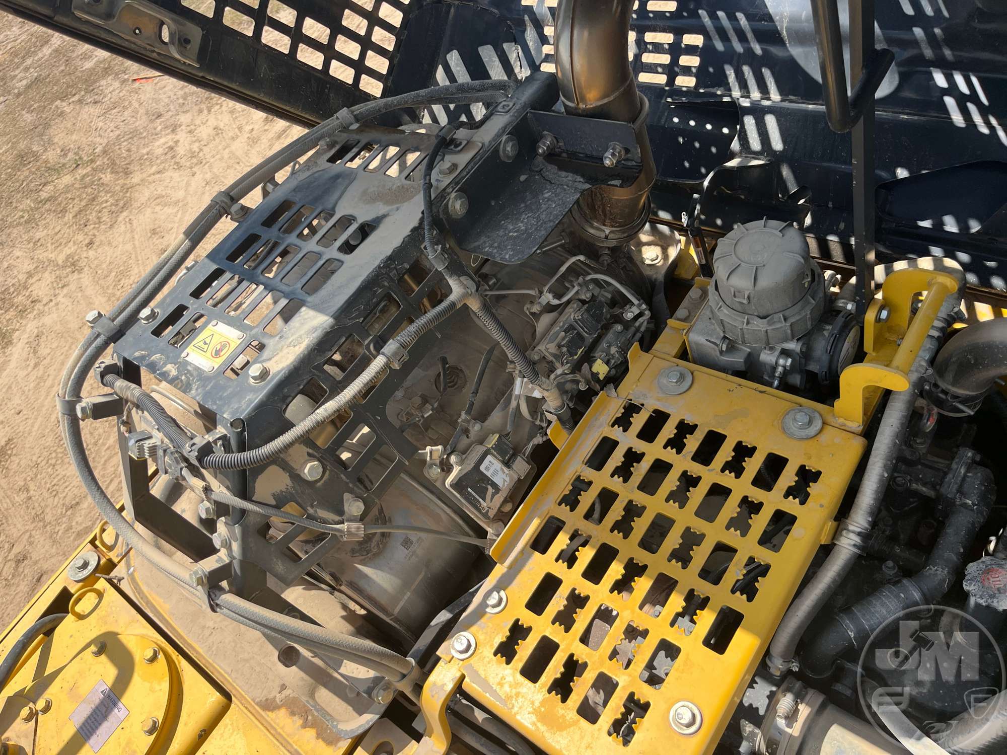2022 Komatsu PC240LC-11