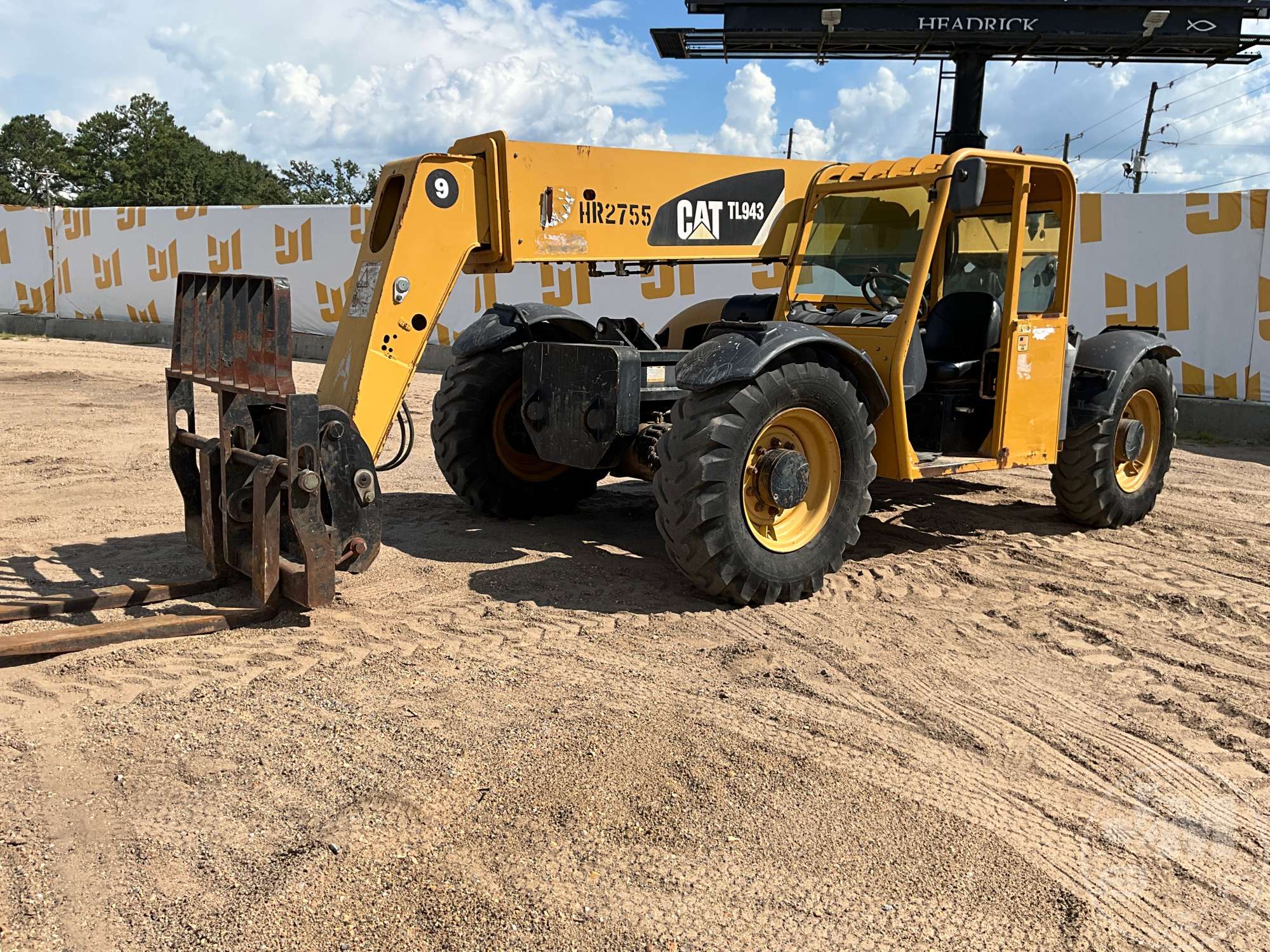 Photo of 2009 Caterpillar TL943