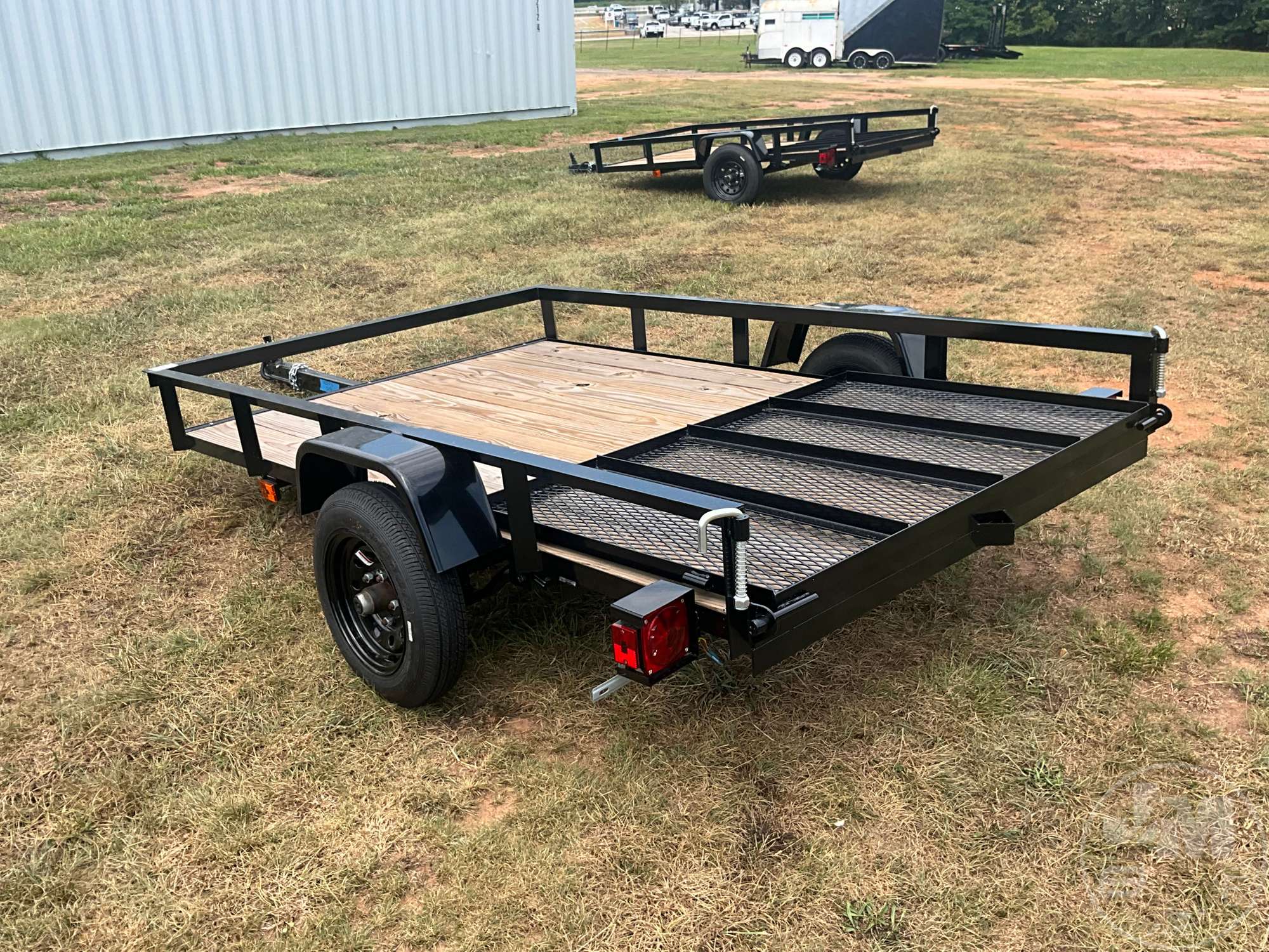 2027 TRIPLE CROWN TRAILERS, INC LD5X8S10O