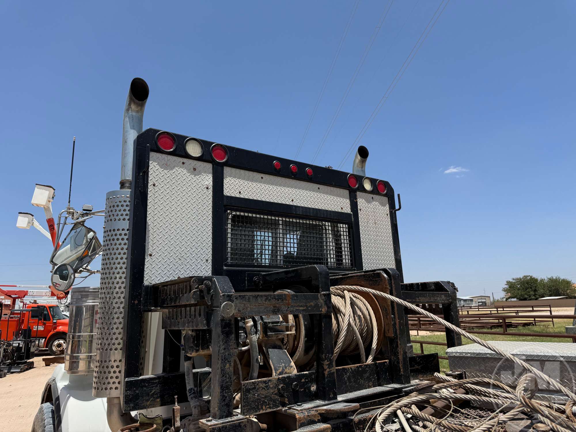 2007 Kenworth T8 SERIES