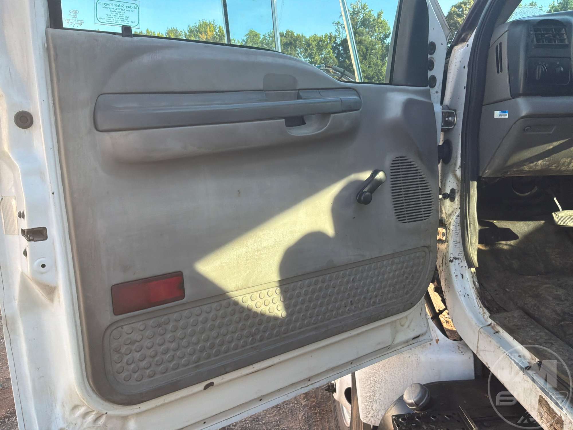 2009 Ford F-750 CREW CAB