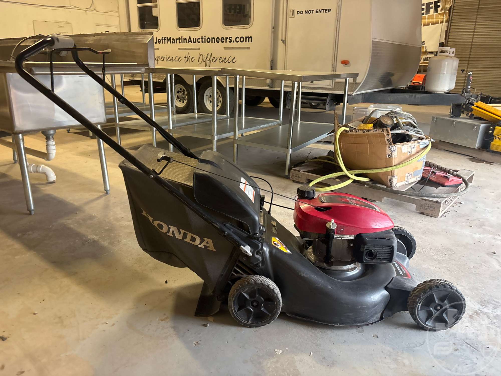 0 Honda HRN 216