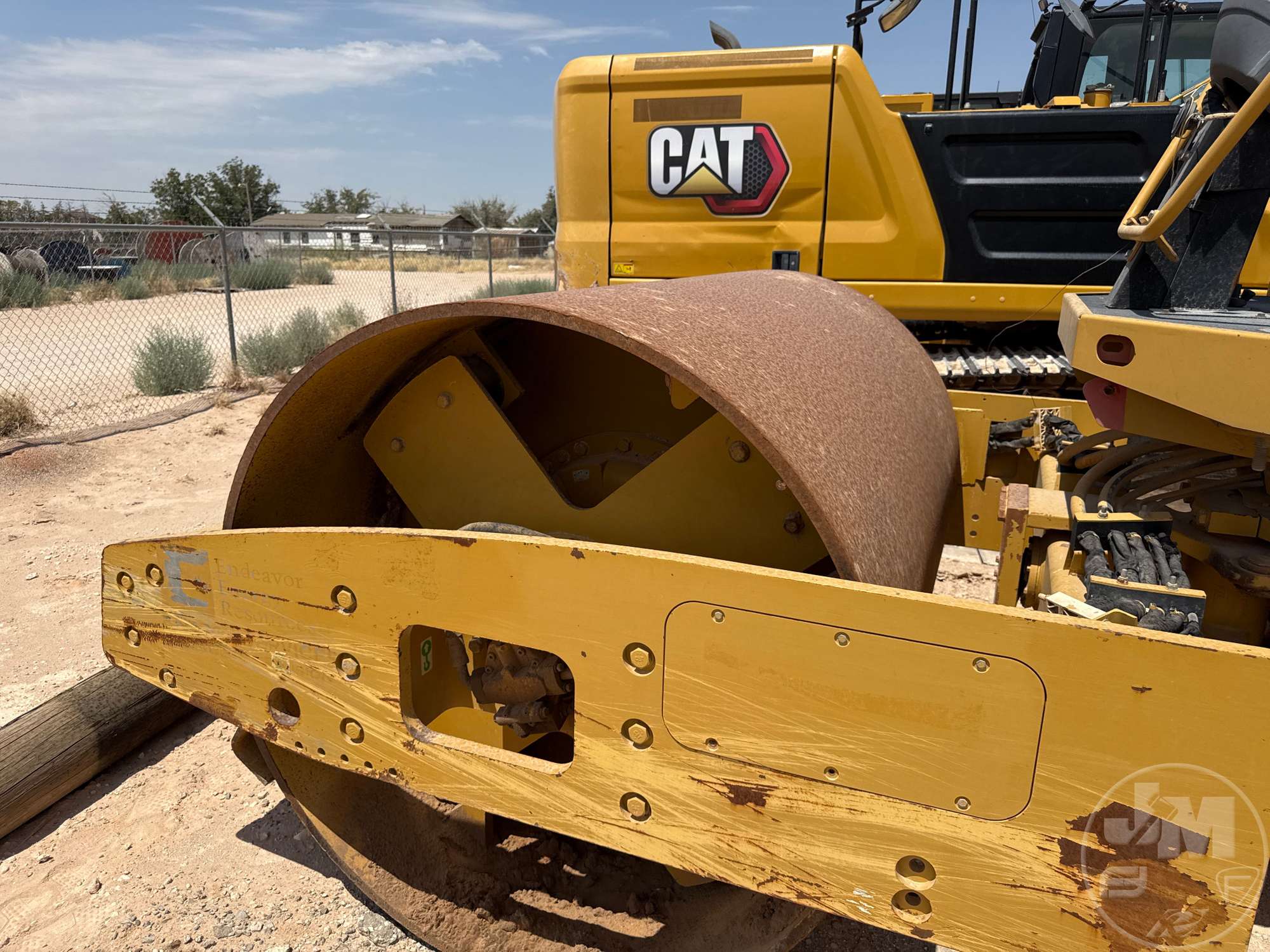 2011 Caterpillar CS56