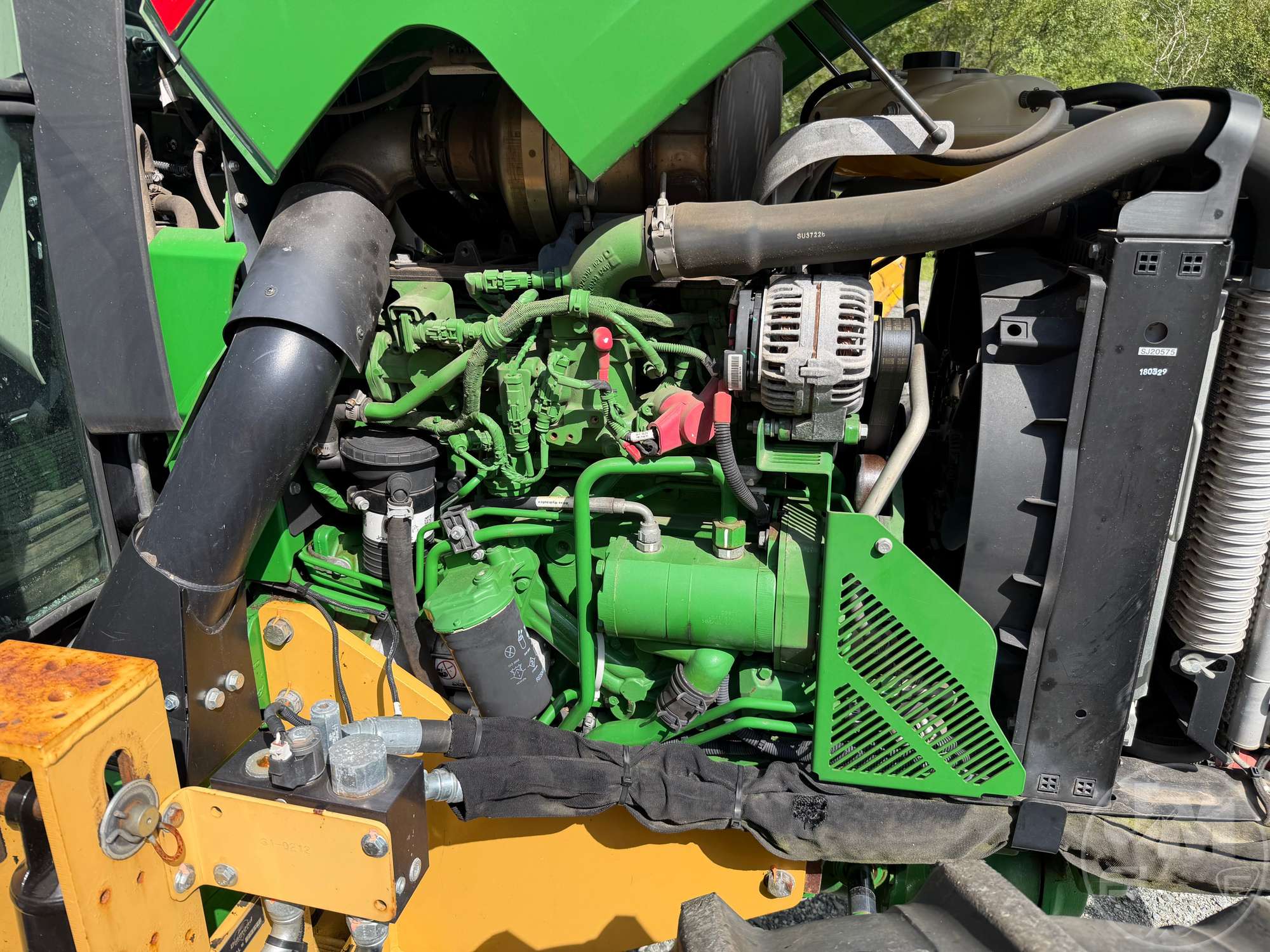 0 John Deere 5100E