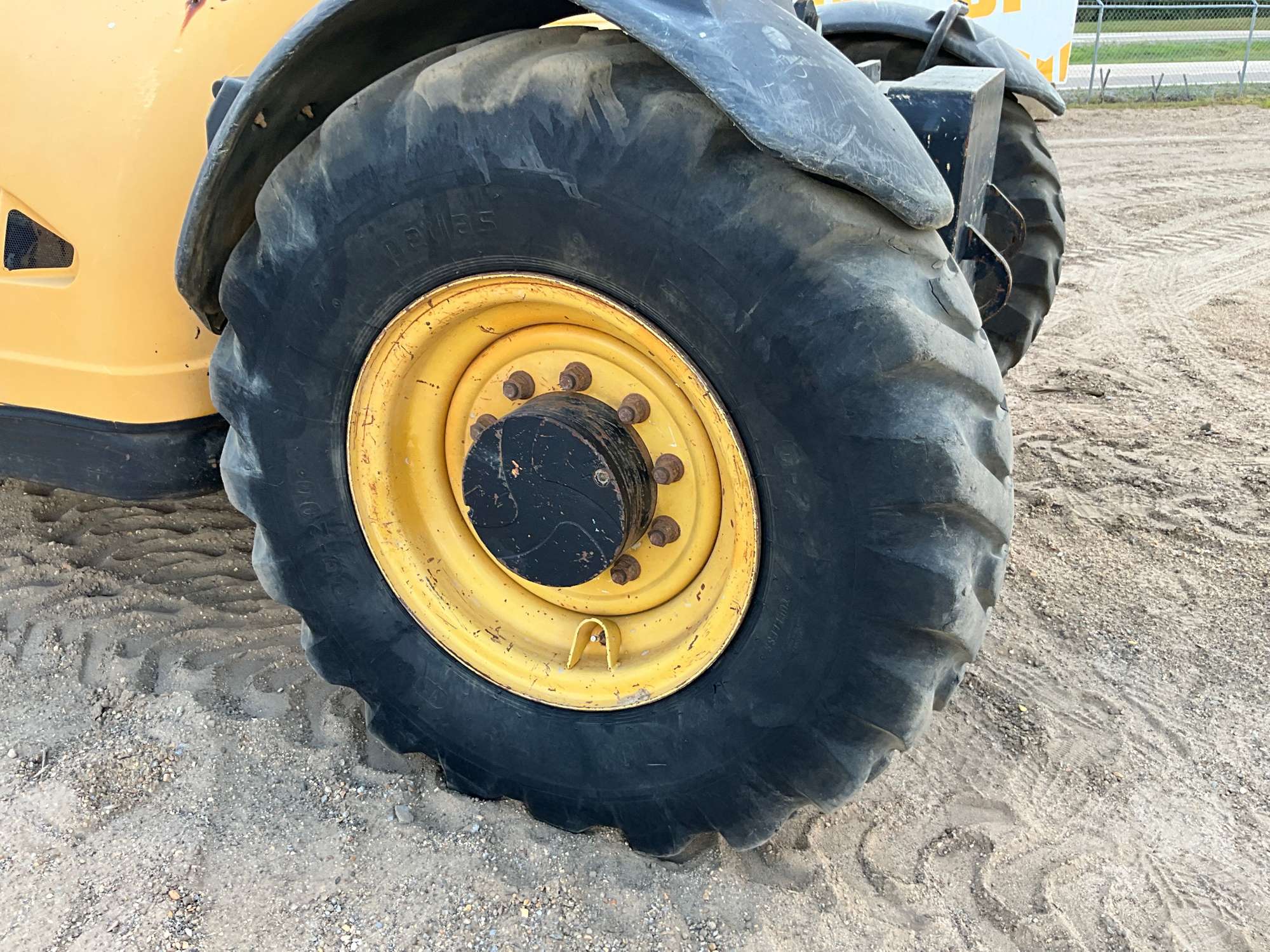 2009 Caterpillar TL943