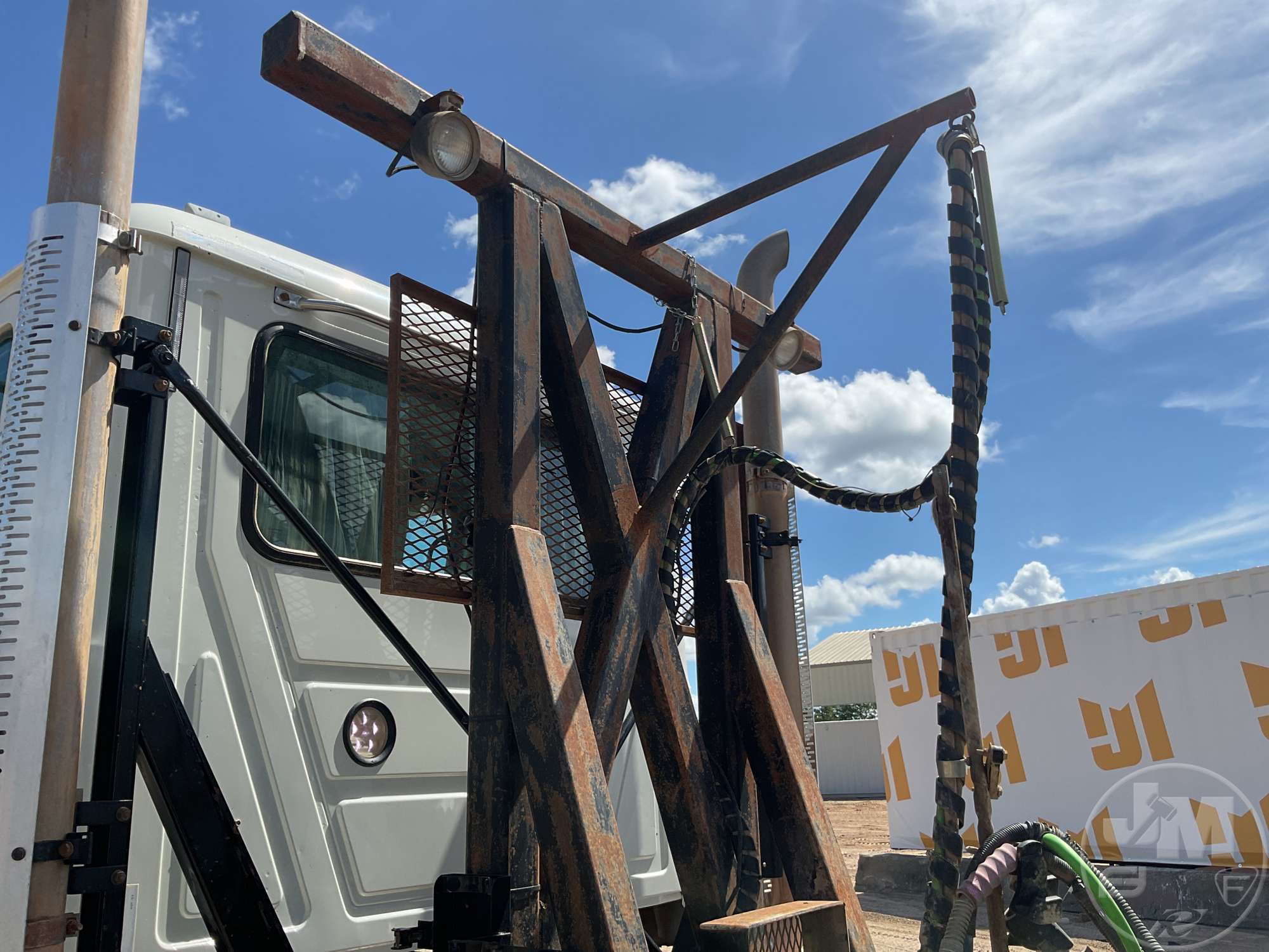 2018 Mack CHU613 PINNACLE