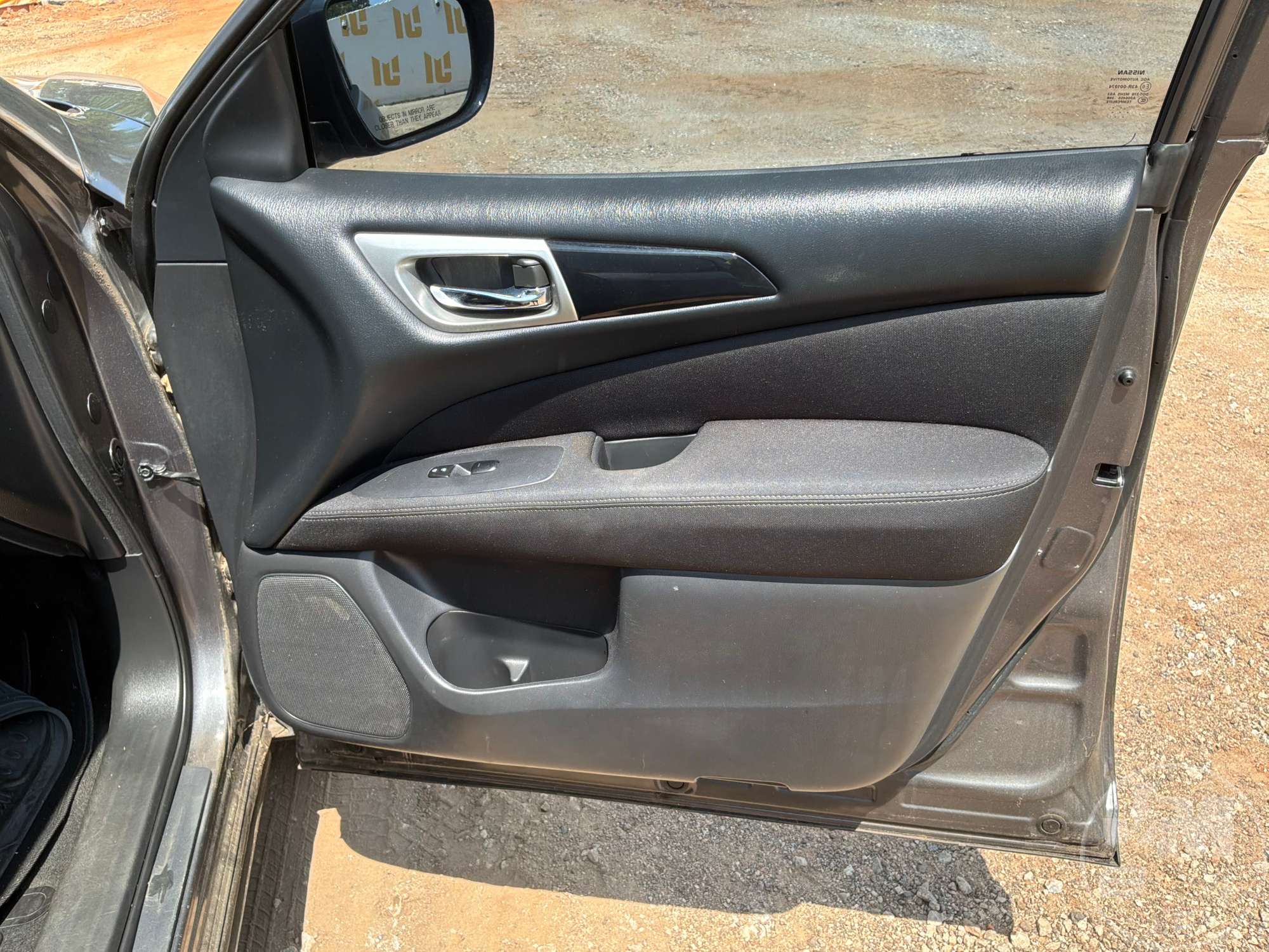 2017 Nissan PATHFINDER