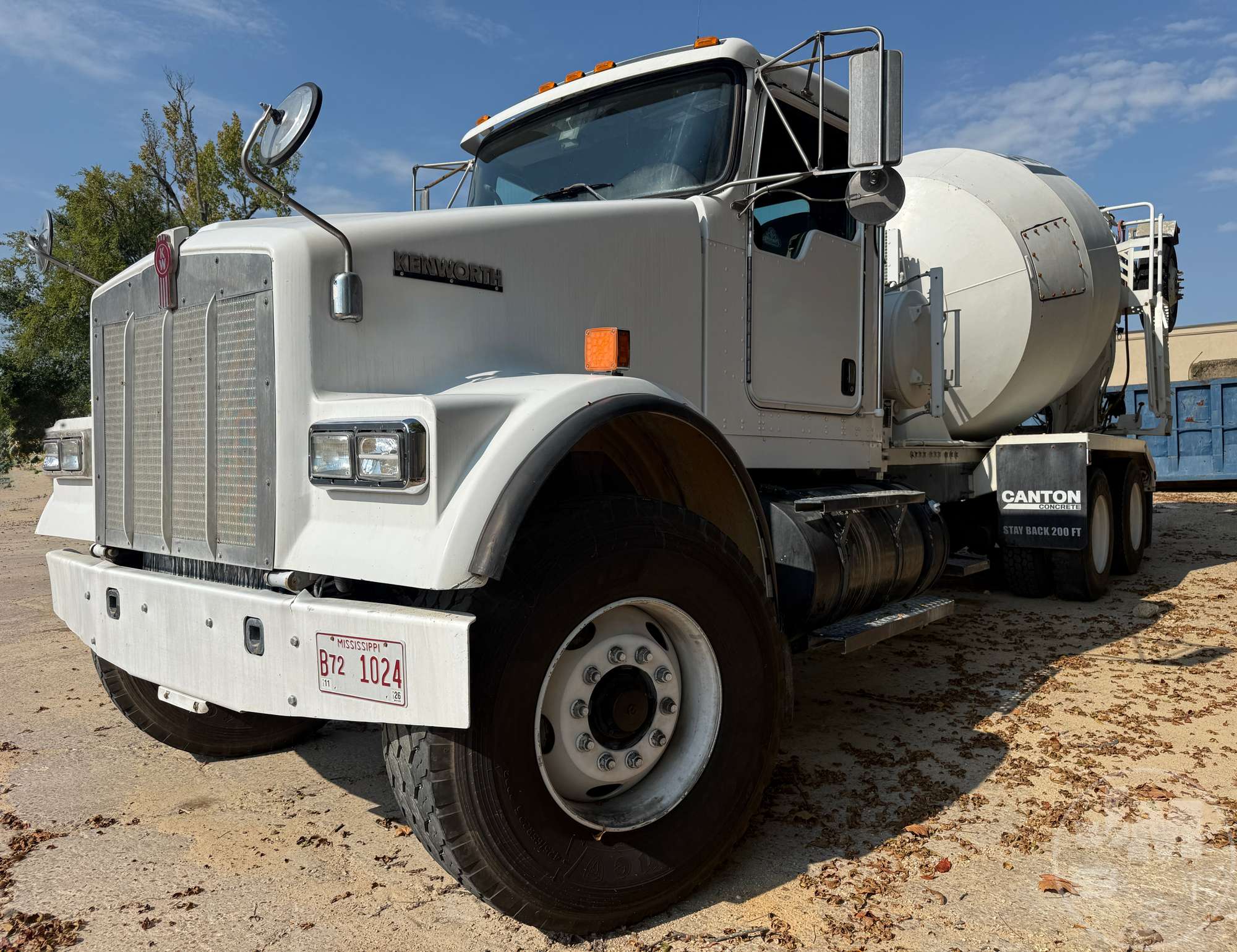 Photo of 2015 Kenworth W900