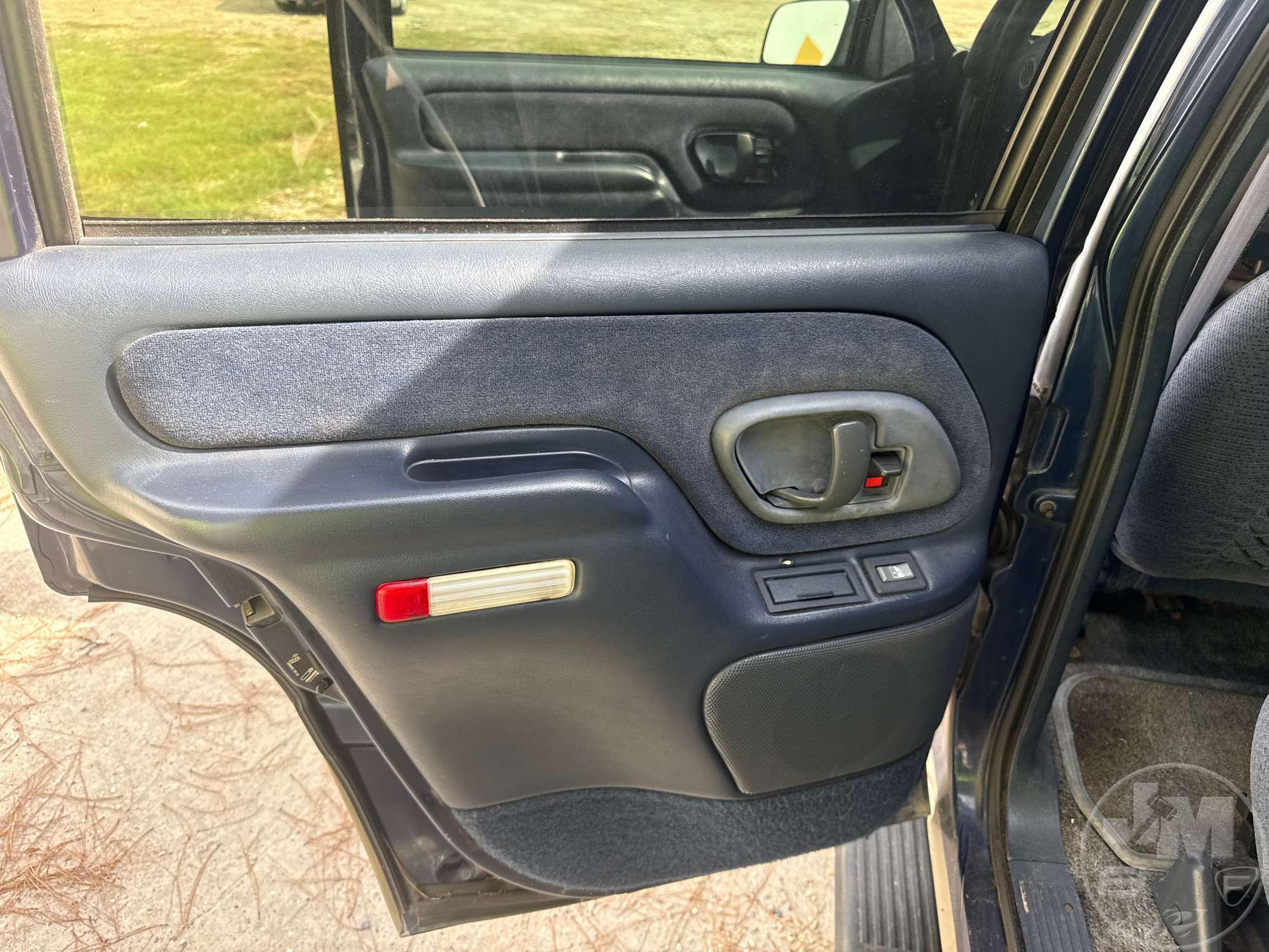 1999 Chevrolet TAHOE