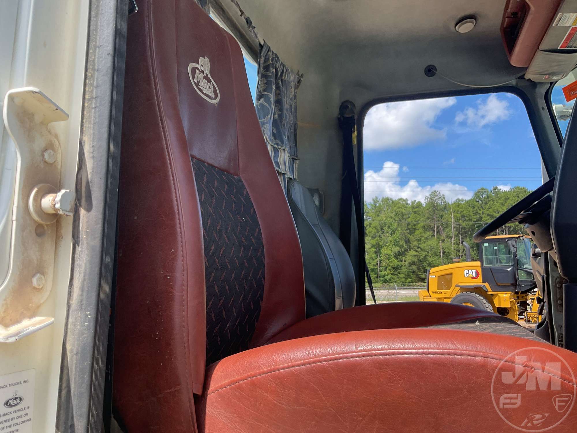 2018 Mack CHU613 PINNACLE