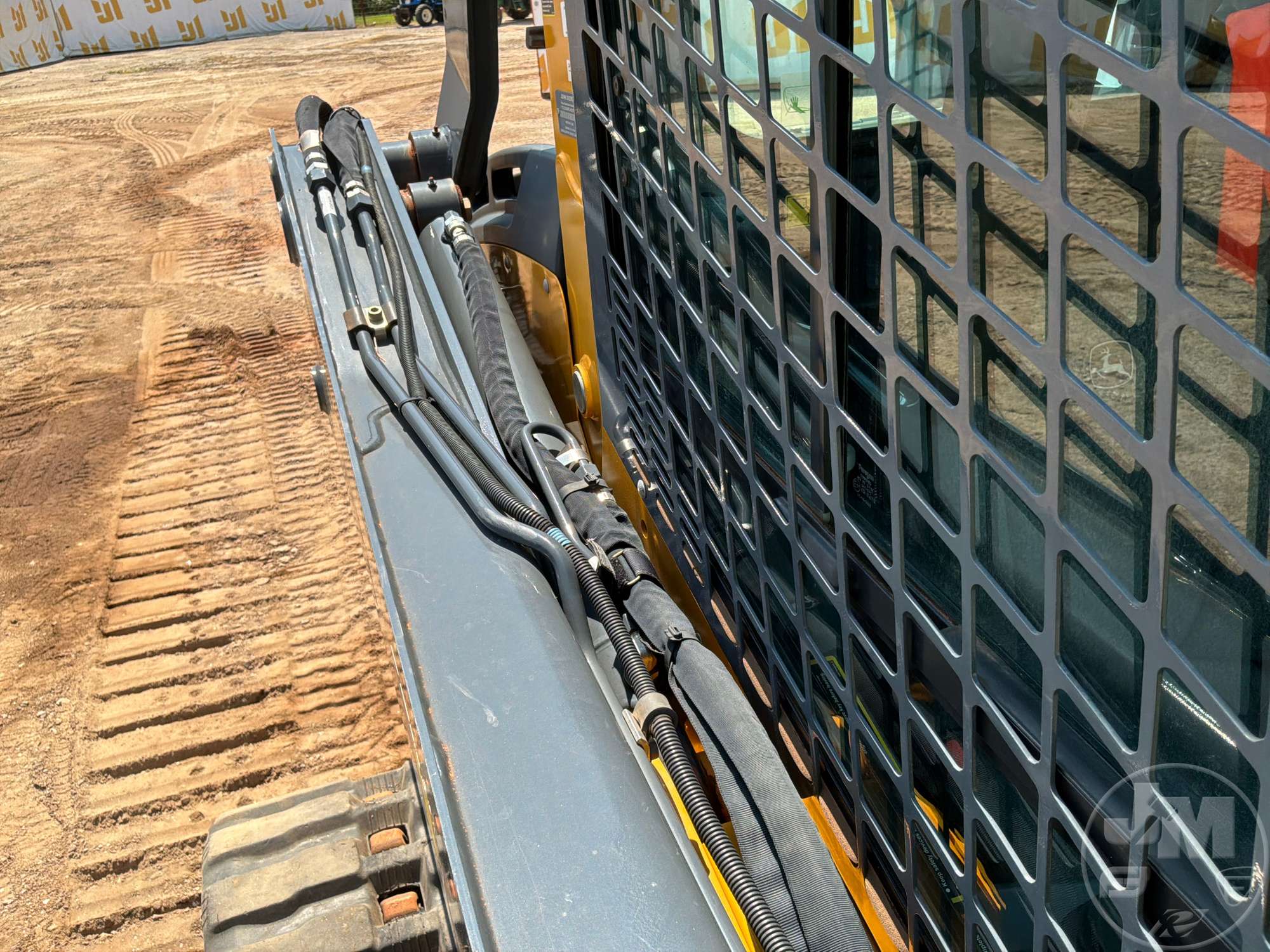 2024 John Deere 325G