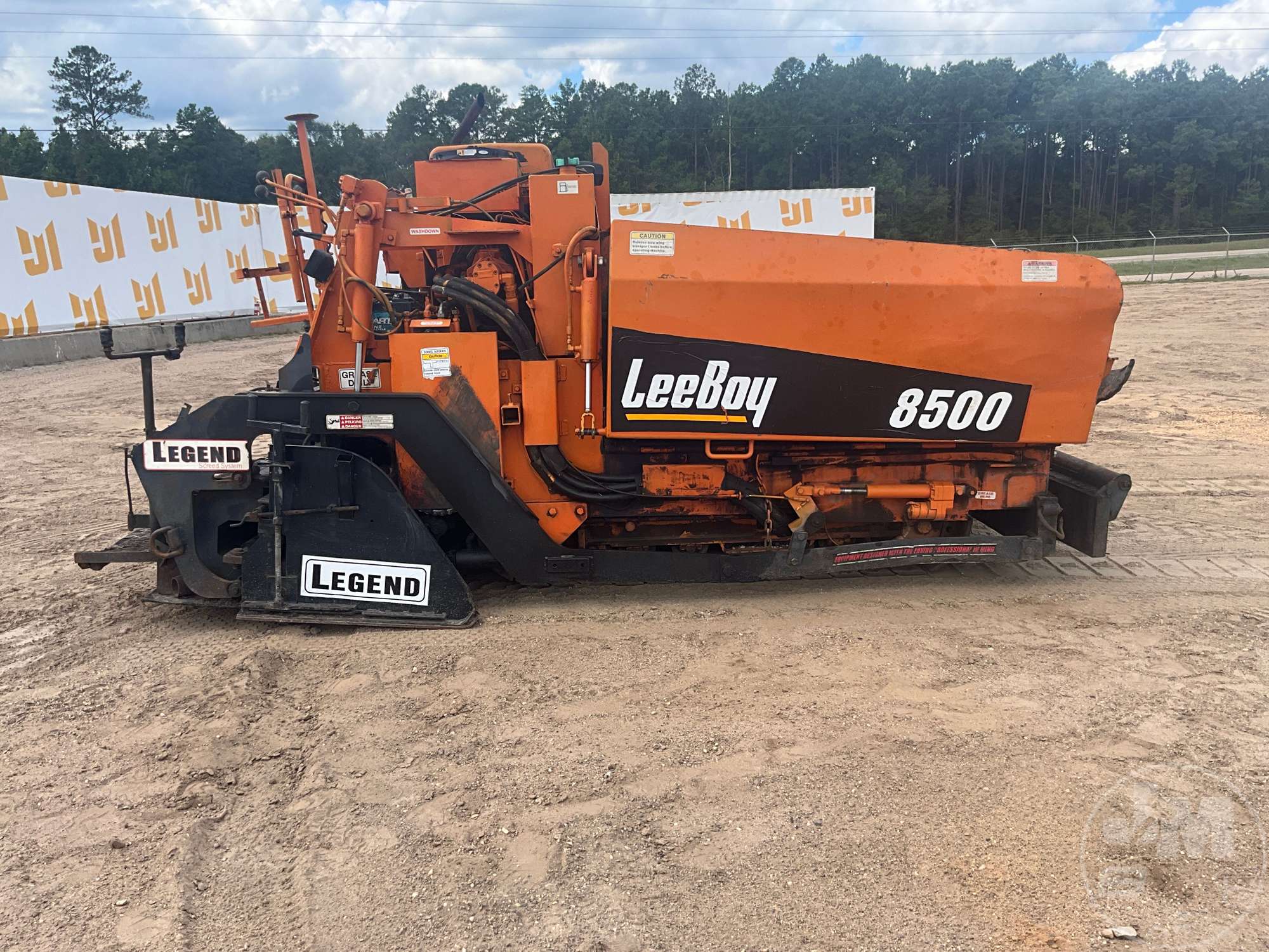 0 Leeboy 8500
