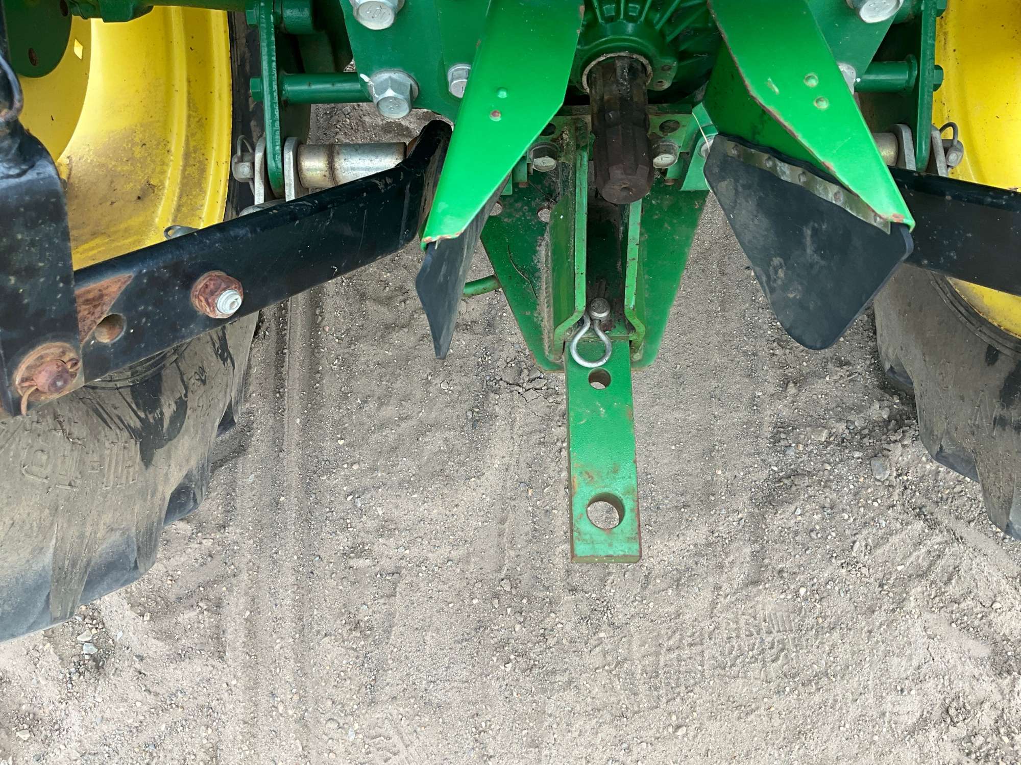 0 John Deere 3005